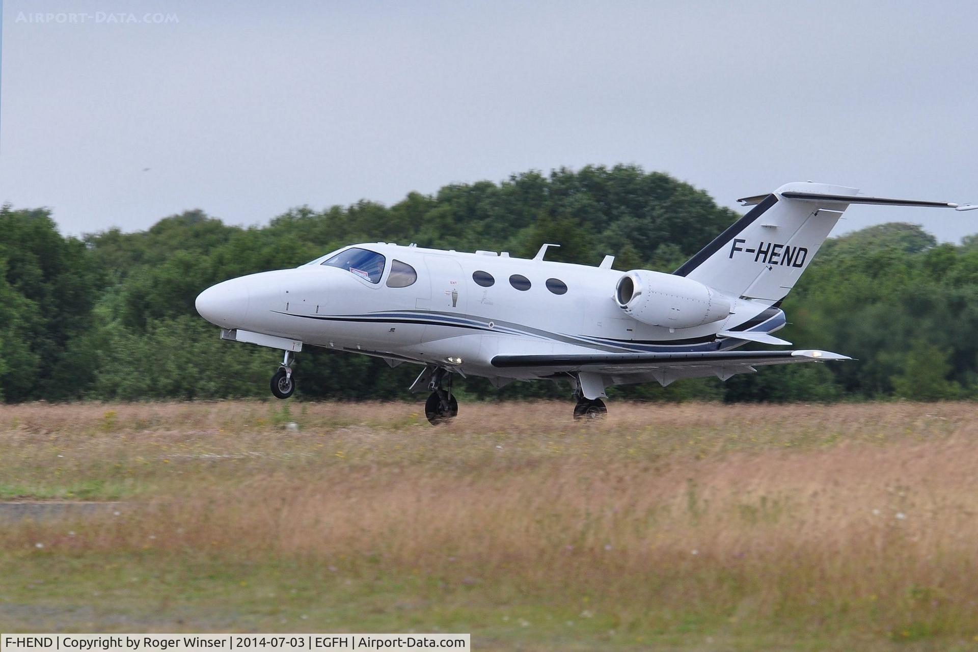 F-HEND, 2009 Cessna 510 Citation Mustang Citation Mustang C/N 510-0161, Visiting Citation Mustang getting airborne.