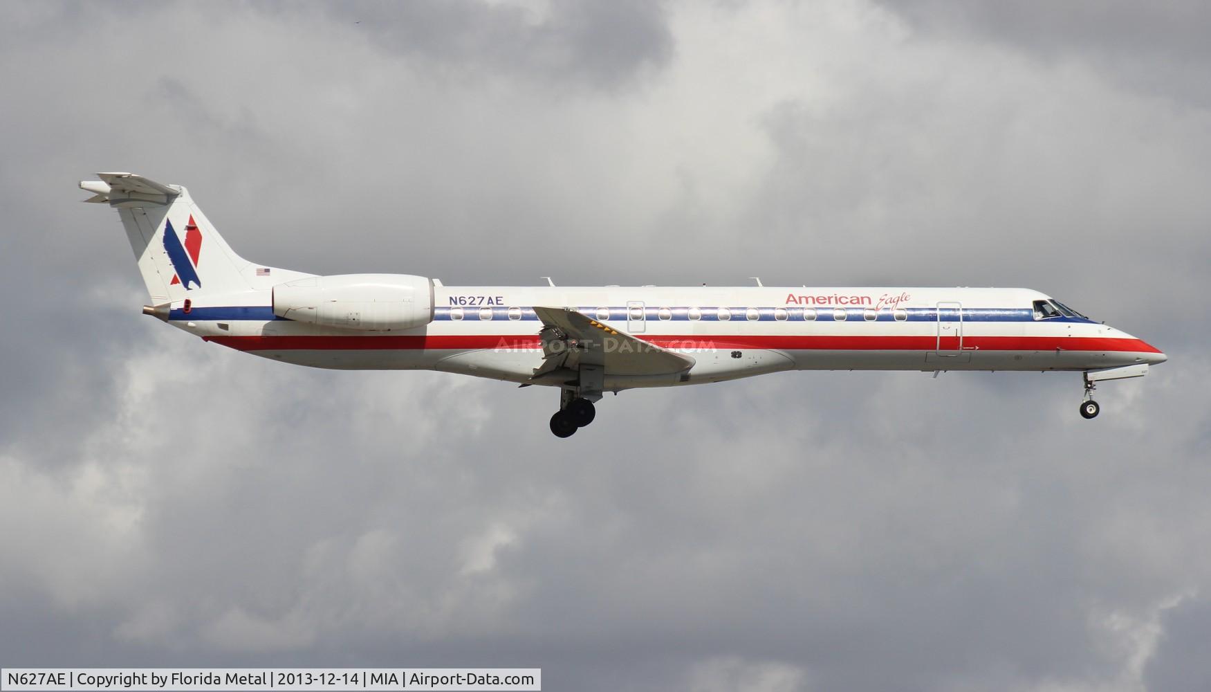 N627AE, 1999 Embraer ERJ-145LR (EMB-145LR) C/N 145121, American Eagle E145
