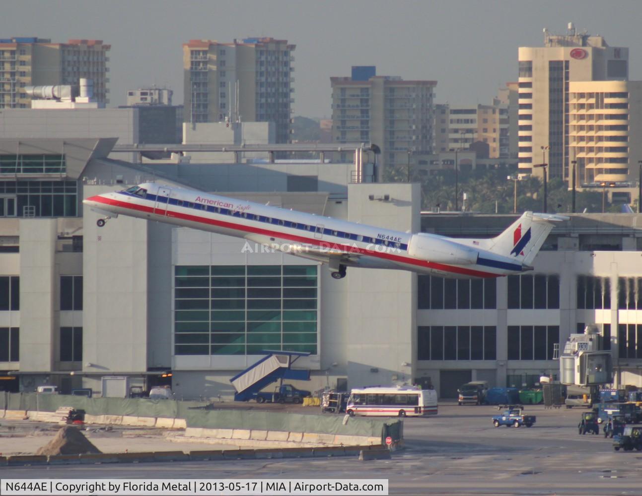 N644AE, 1999 Embraer ERJ-145LR (EMB-145LR) C/N 145204, American Eagle E145