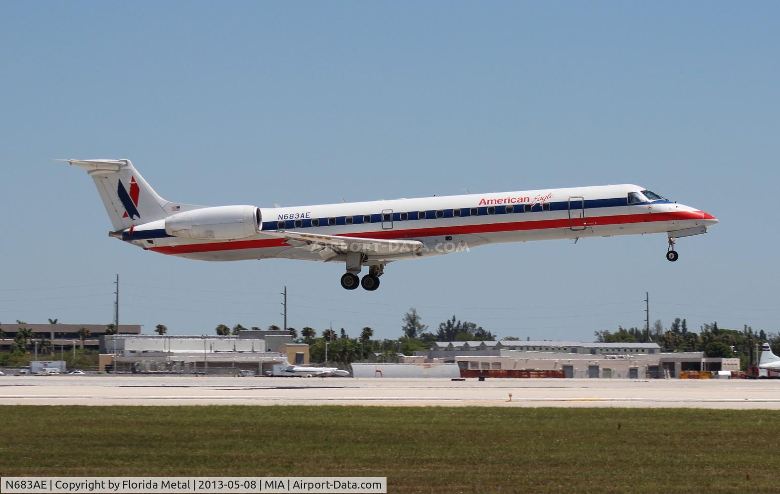 N683AE, 2004 Embraer ERJ-145LR (EMB-145LR) C/N 14500833, Eagle E145LR