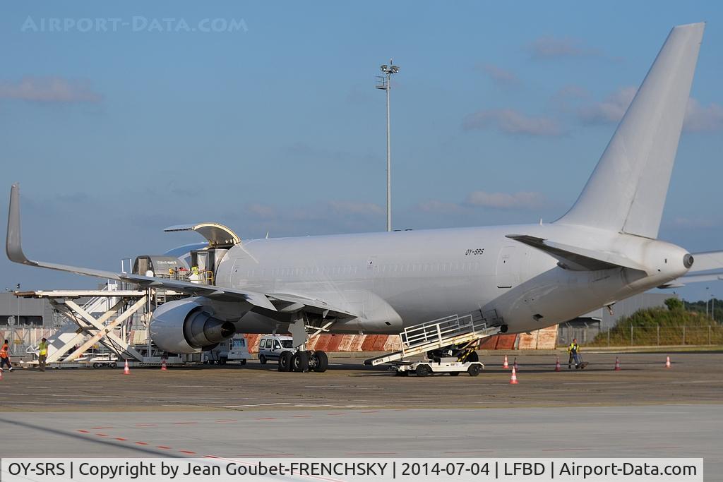 OY-SRS, 1993 Boeing 767-39H C/N 26256, MAERSK parking Fox