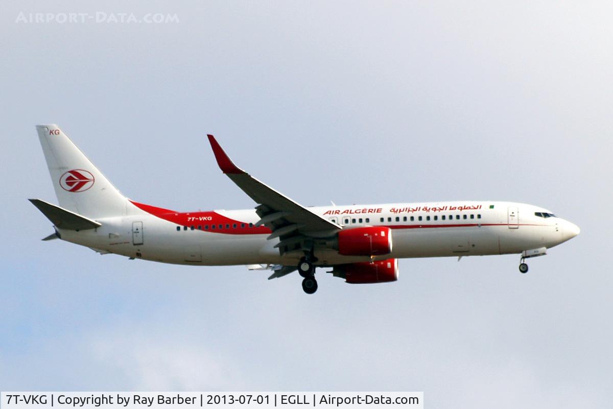 7T-VKG, 2011 Boeing 737-8D6 C/N 40861, Boeing 737-8D6 [40861] (Air Algerie) Home~G 01/07/2013. On approach 27L.