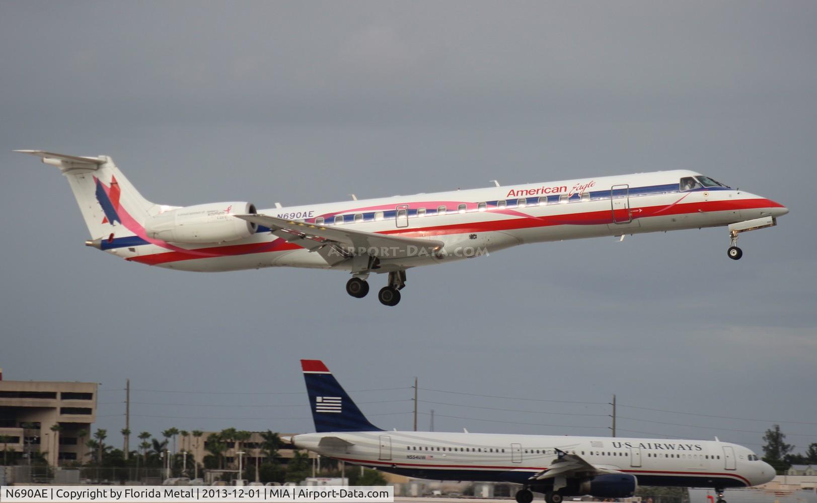 N690AE, 2004 Embraer ERJ-145LR (EMB-145LR) C/N 14500858, American Eagle E145LR