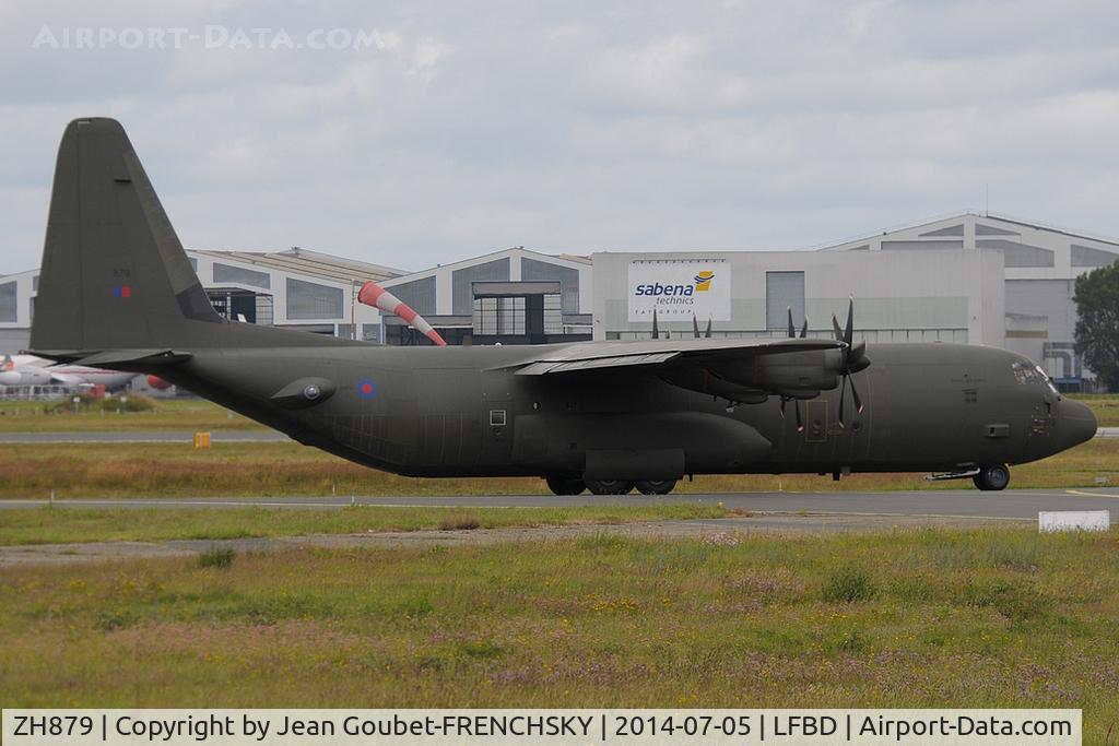 ZH879, 1998 Lockheed Martin C-130J-30 Hercules C.4 C/N 382-5463, flight RRR5702