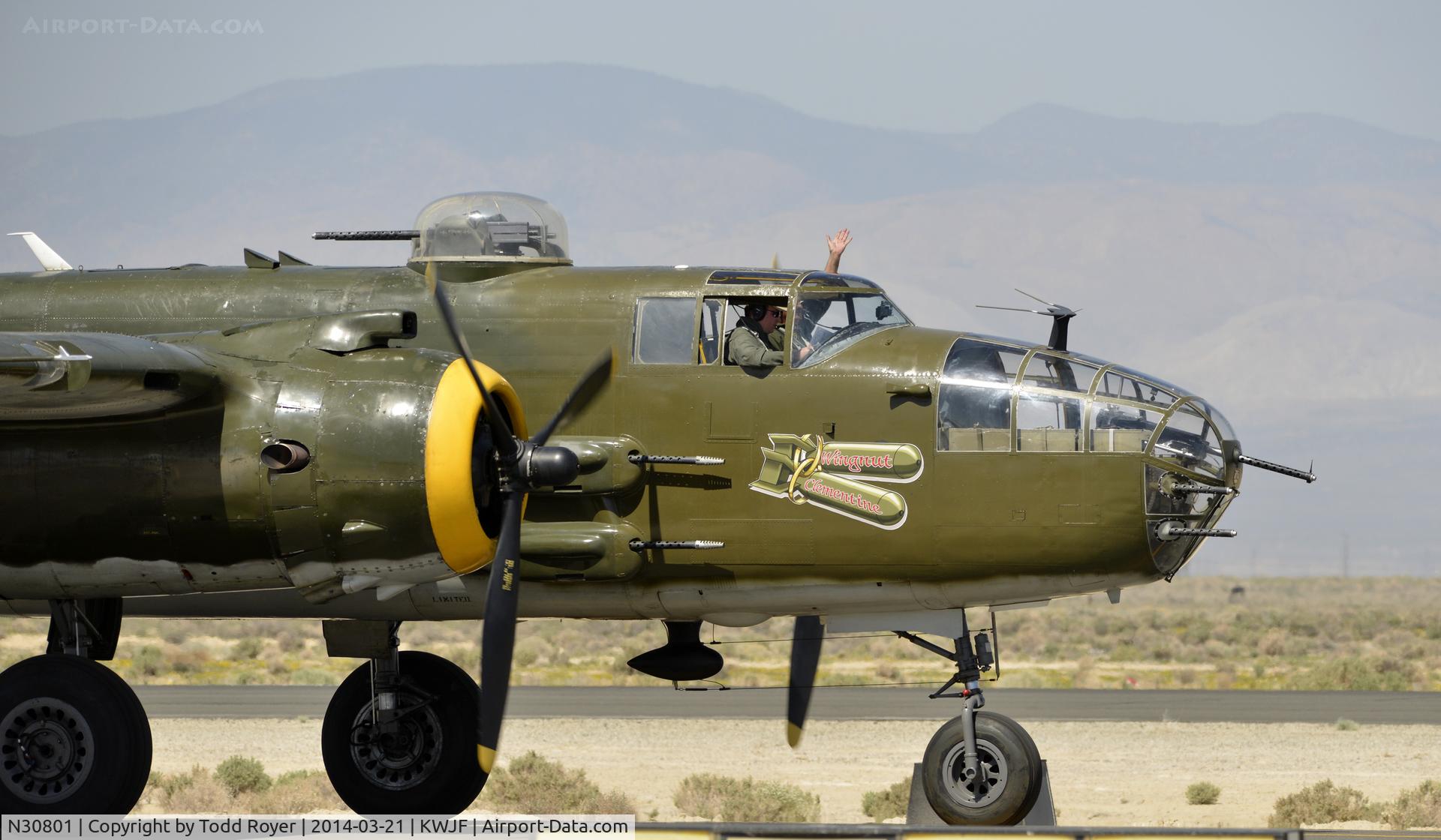 N30801, 1944 North American TB-25N Mitchell C/N 108-34076, Taxiing at Fox field