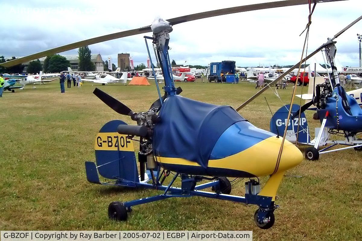 G-BZOF, 2001 Montgomerie-Bensen B-8MR Gyrocopter C/N MGM3/SJML1, Bensen B.8MR Merlin 912 [MGM3/SJML1] Kemble~G 02/07/2005