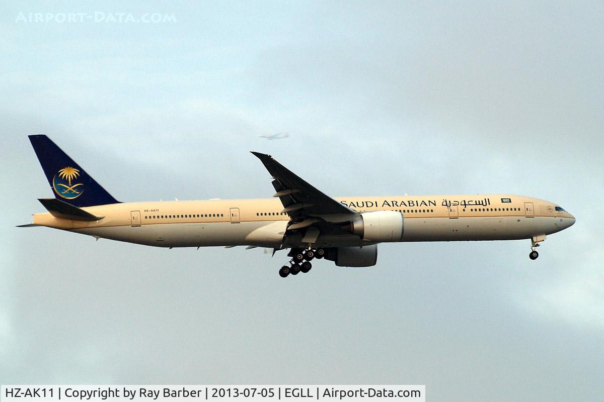 HZ-AK11, 2011 Boeing 777-368/ER C/N 41048, Boeing 777-368ER [41048] (Saudi Arabian Airlines) Home~G 05/07/2013