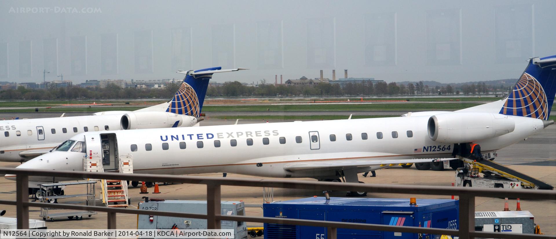 N12564, 2002 Embraer ERJ-145LR (EMB-145LR) C/N 145618, At the gate National Airport