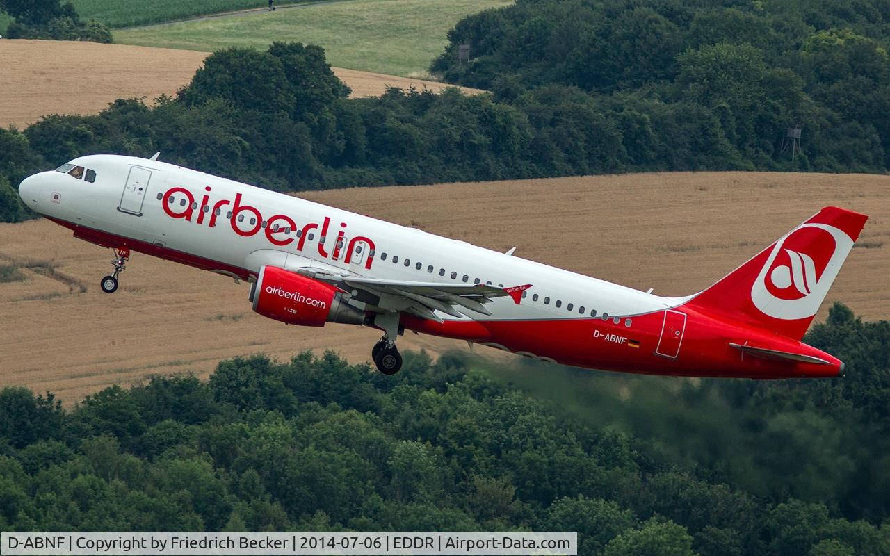 D-ABNF, 2003 Airbus A320-214 C/N 1961, departure to Palma via RW27