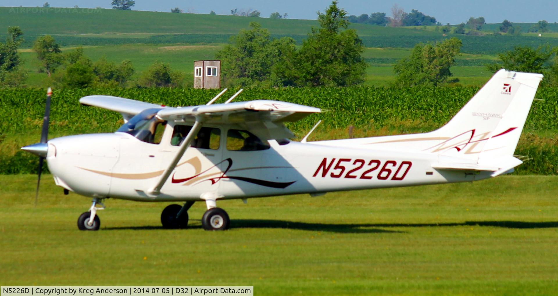 N5226D, Cessna 172S C/N 172S10880, 2014 Starbuck Fly-in