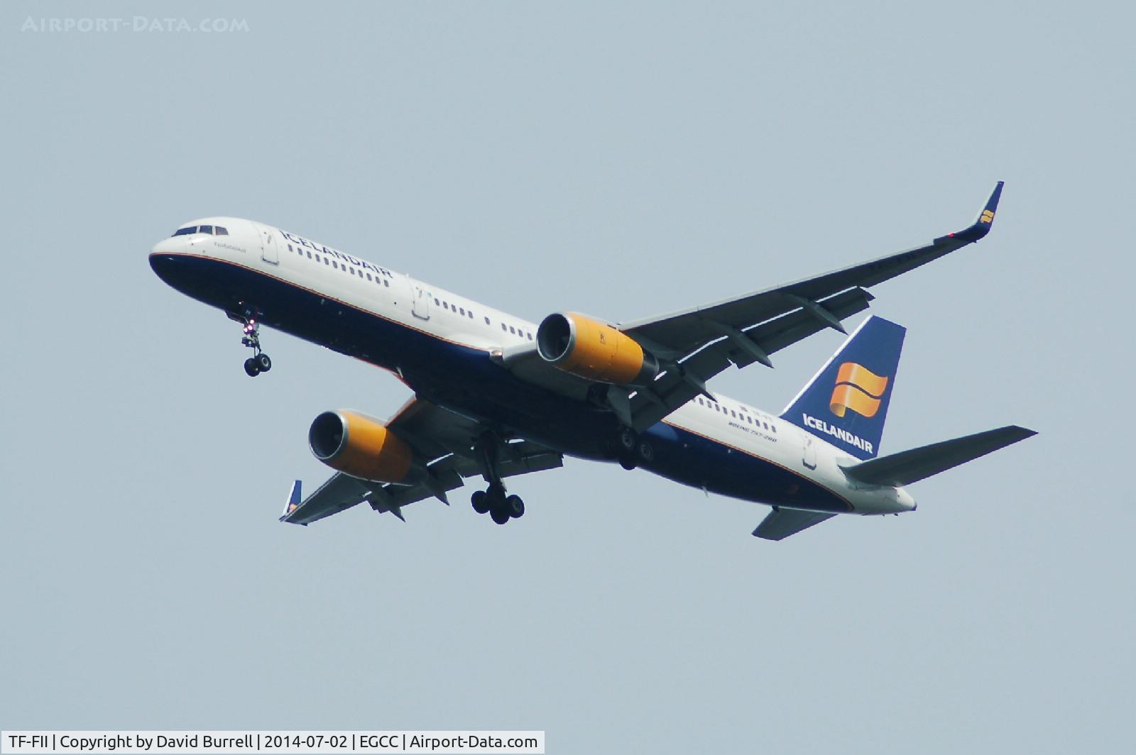 TF-FII, 1990 Boeing 757-208 C/N 24760, Icelandair Boeing 757-208 TF-FII on approach to Manchester Airport .