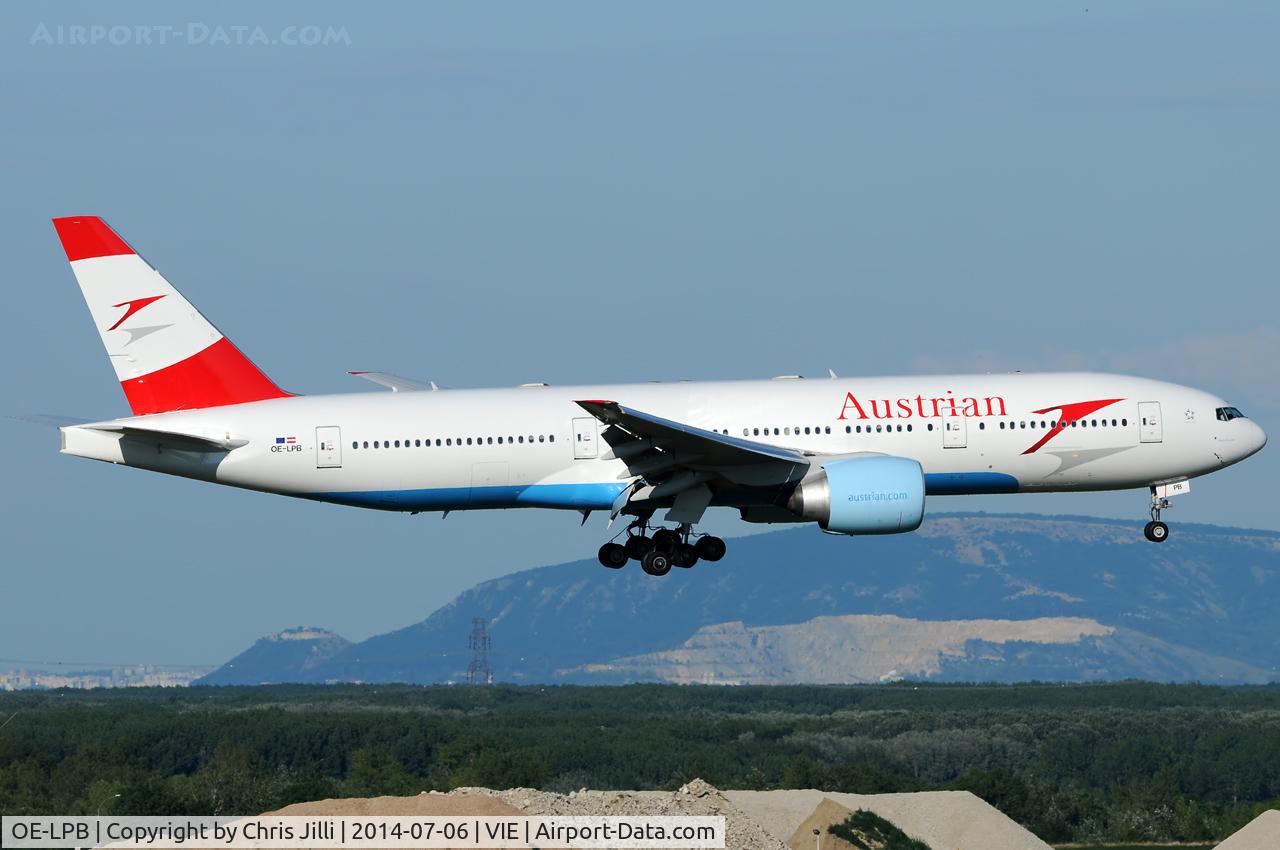 OE-LPB, 1998 Boeing 777-2Z9/ER C/N 28699, Austrian Airlines