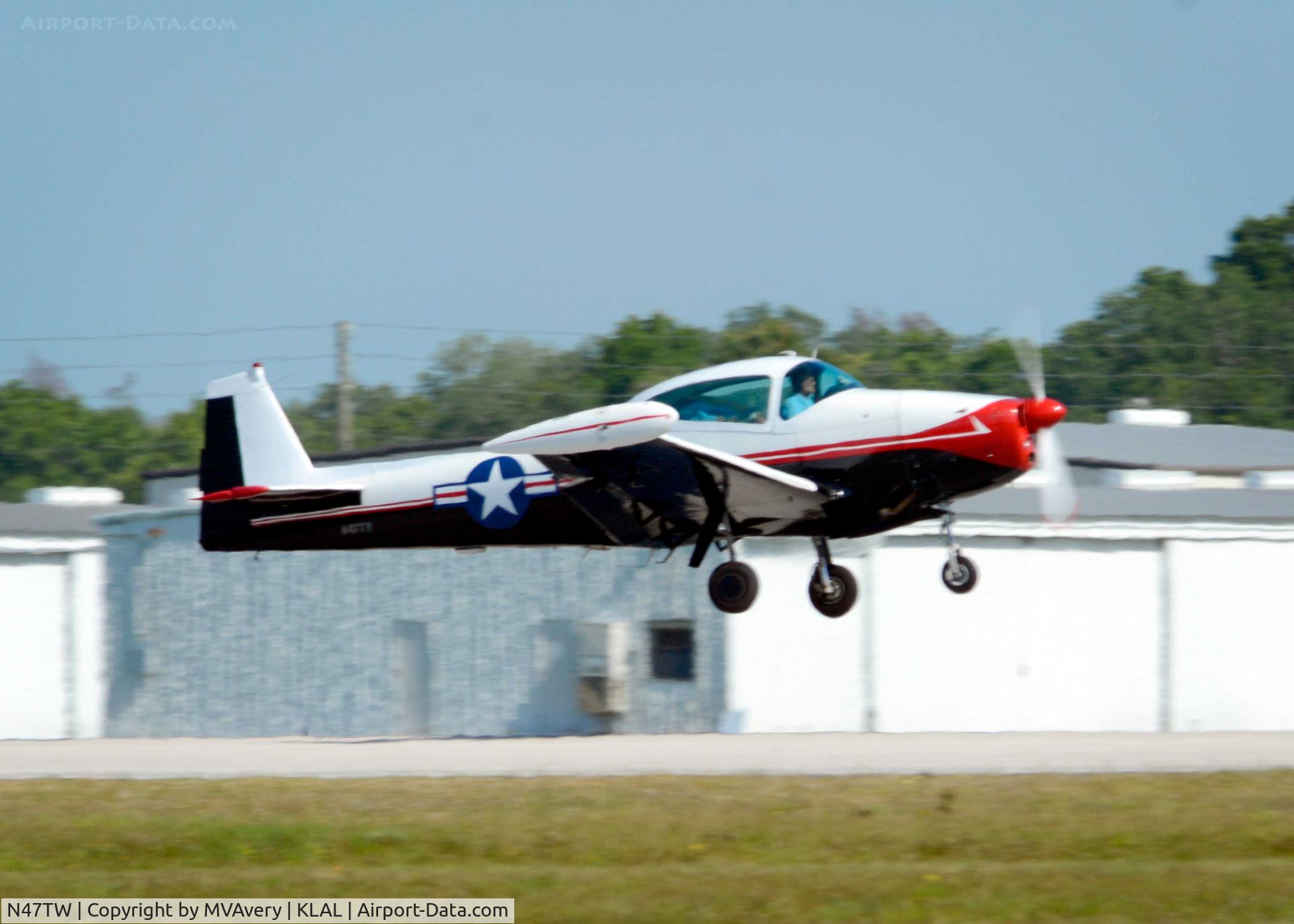 N47TW, Piper PA-31T1 C/N 31T8104051, 2014 Sun n Fun
