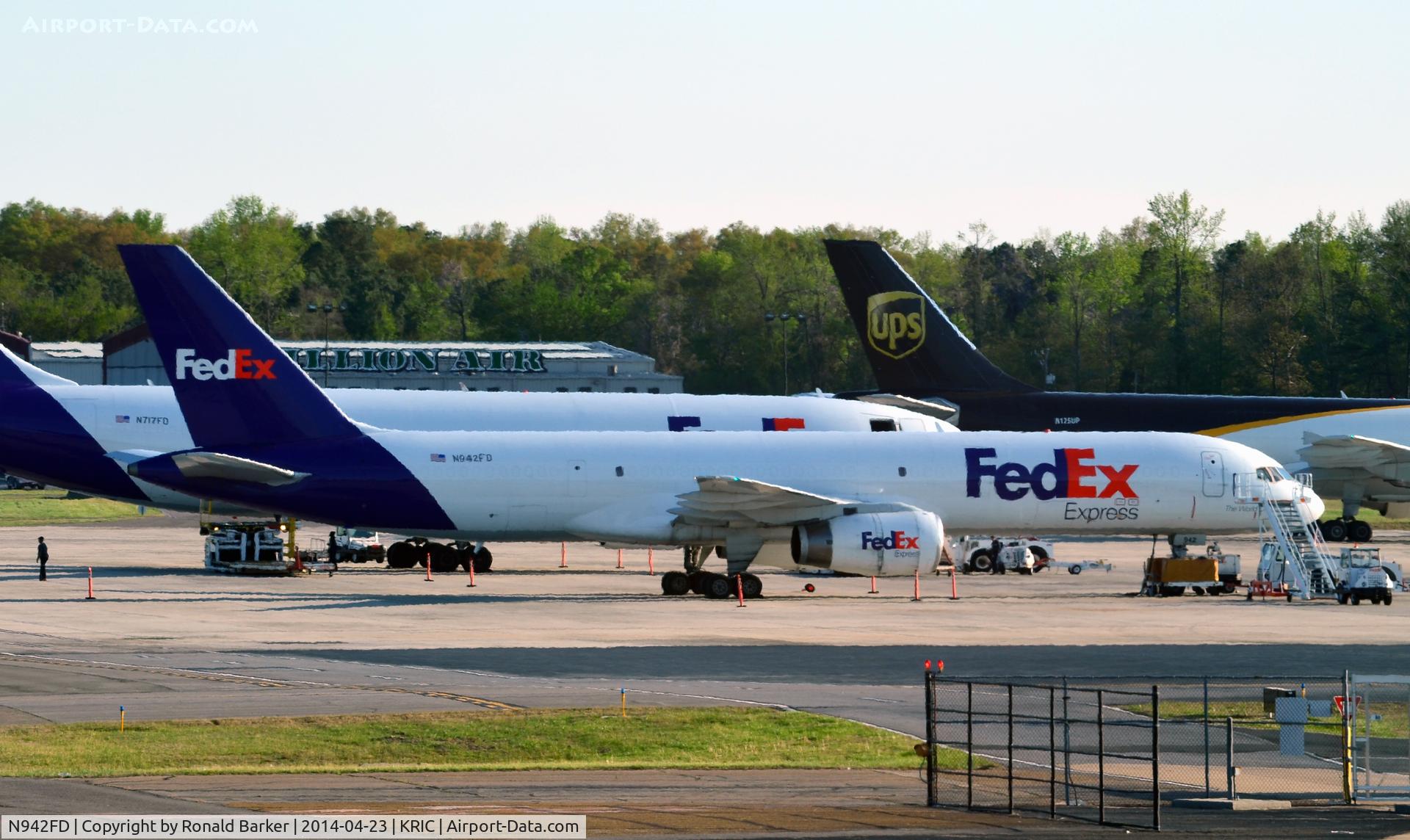 N942FD, 1986 Boeing 757-225 C/N 22612,   Richmond