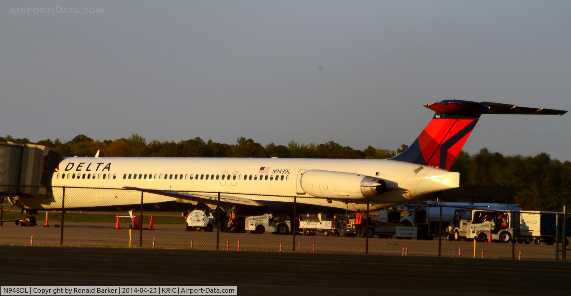 N948DL, 1989 McDonnell Douglas MD-88 C/N 49879, Richmond