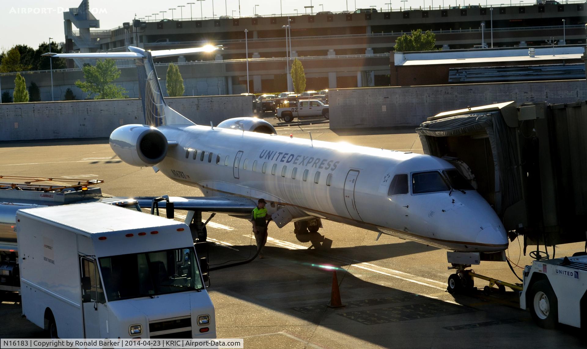 N16183, 2005 Embraer ERJ-145XR (EMB-145XR) C/N 14500914, Refueling Richmond