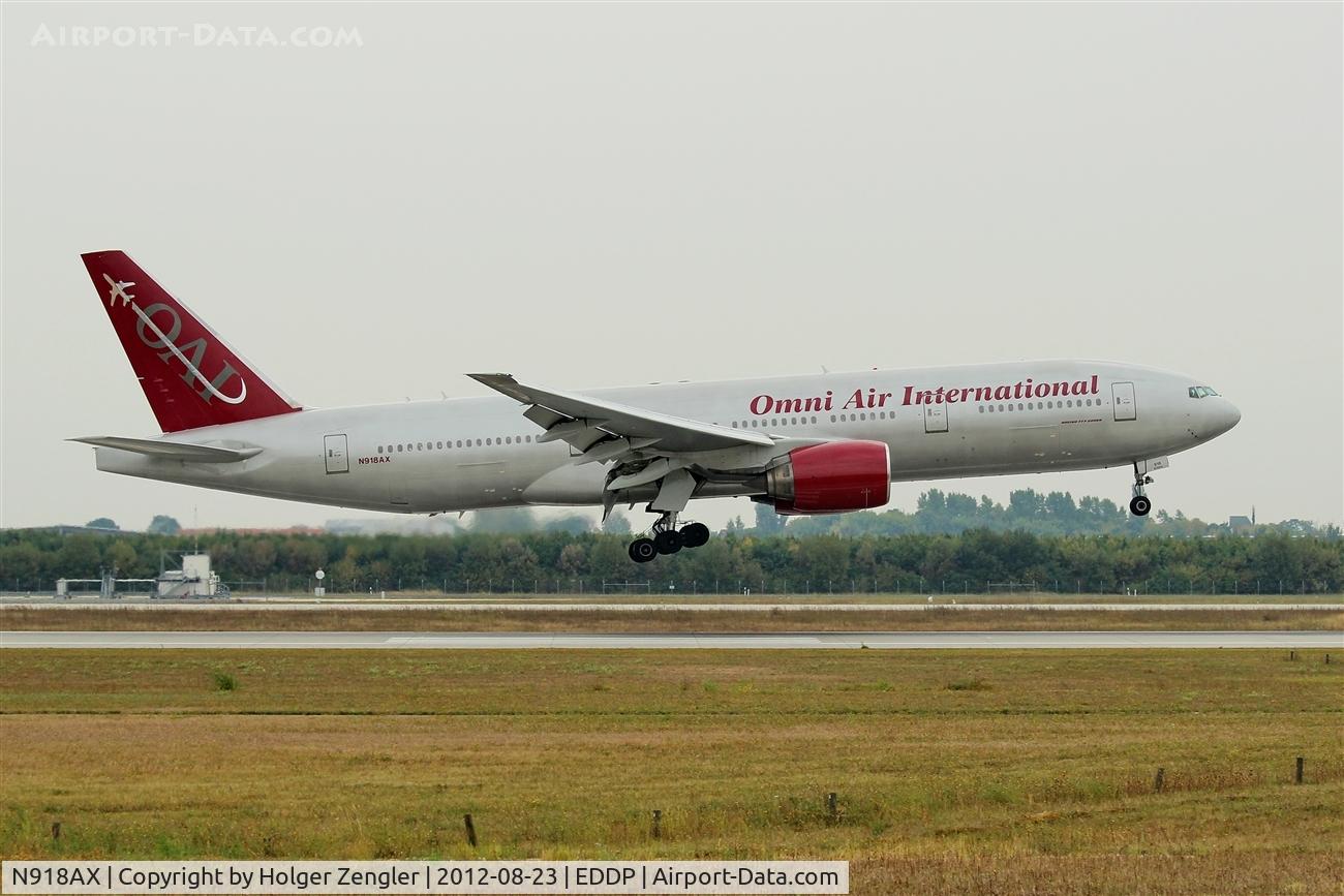 N918AX, 1997 Boeing 777-222 C/N 26935, Final on rwy 26L.....
