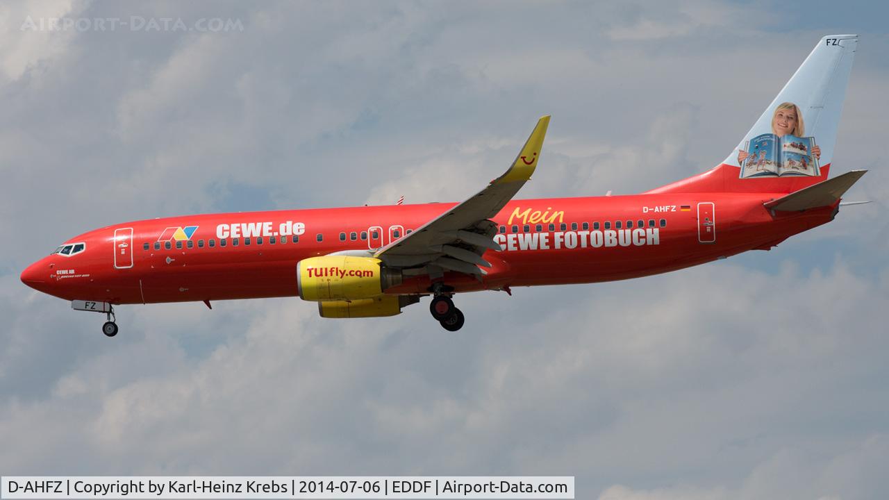 D-AHFZ, 2001 Boeing 737-8K5 C/N 30883, Final RWY 25L