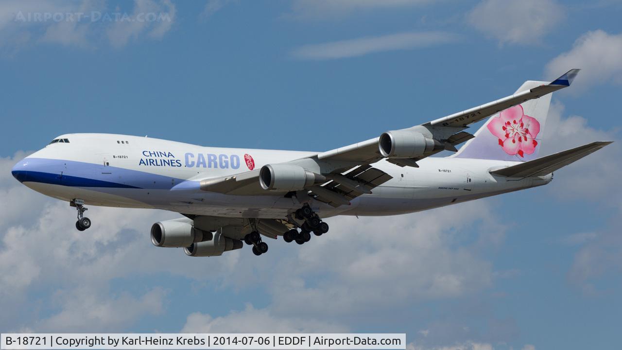 B-18721, 2005 Boeing 747-409F/SCD C/N 33738, Final RWY 25L