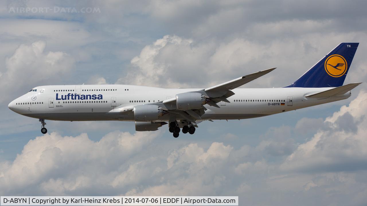 D-ABYN, 2014 Boeing 747-830 C/N 37838, Final RWY 25L