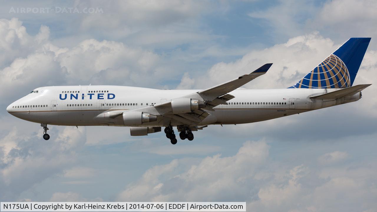 N175UA, 1990 Boeing 747-422 C/N 24382, Final RWY 25L