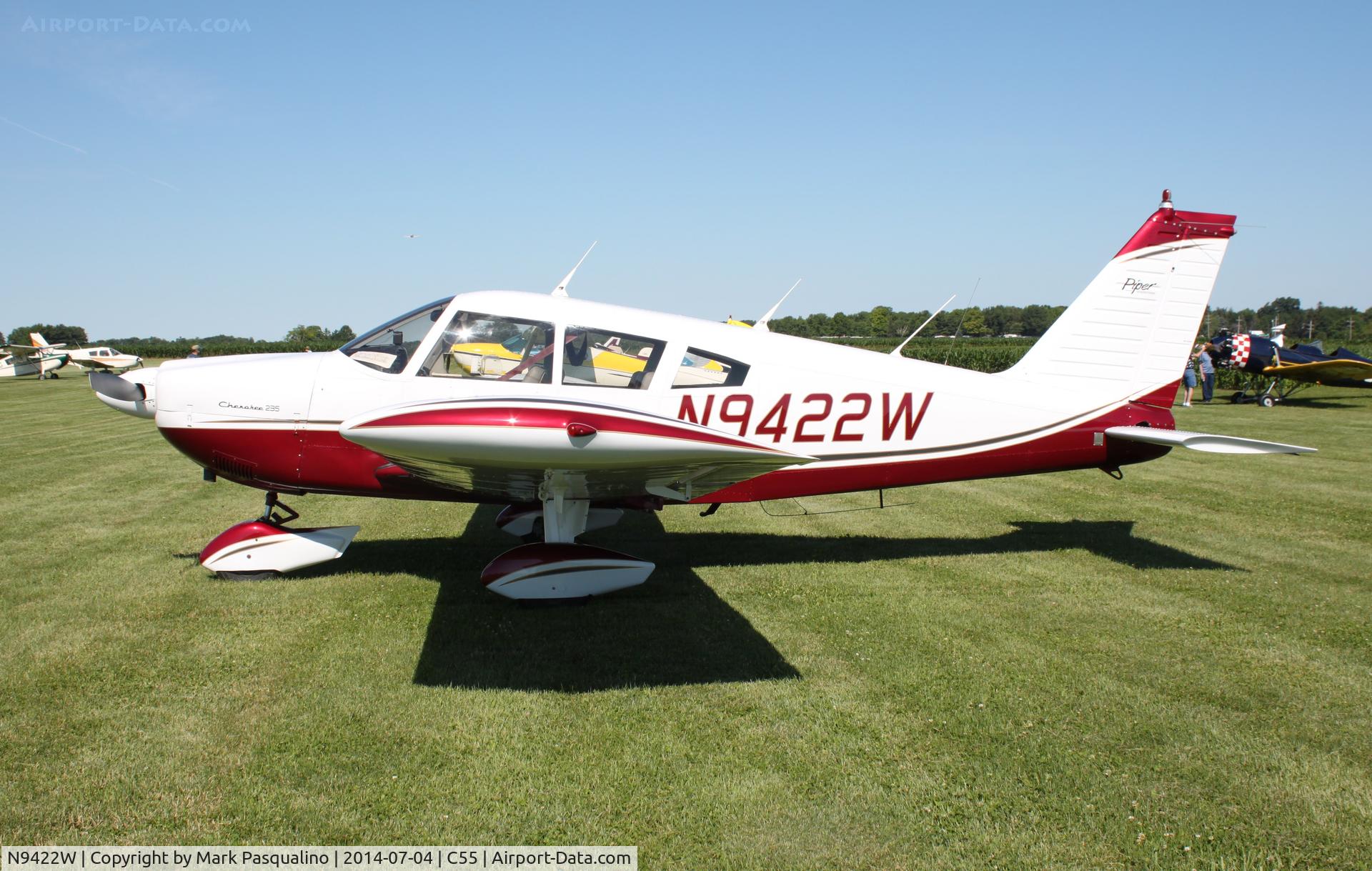 N9422W, 1968 Piper PA-28-235 C/N 28-11131, Piper PA-28-235