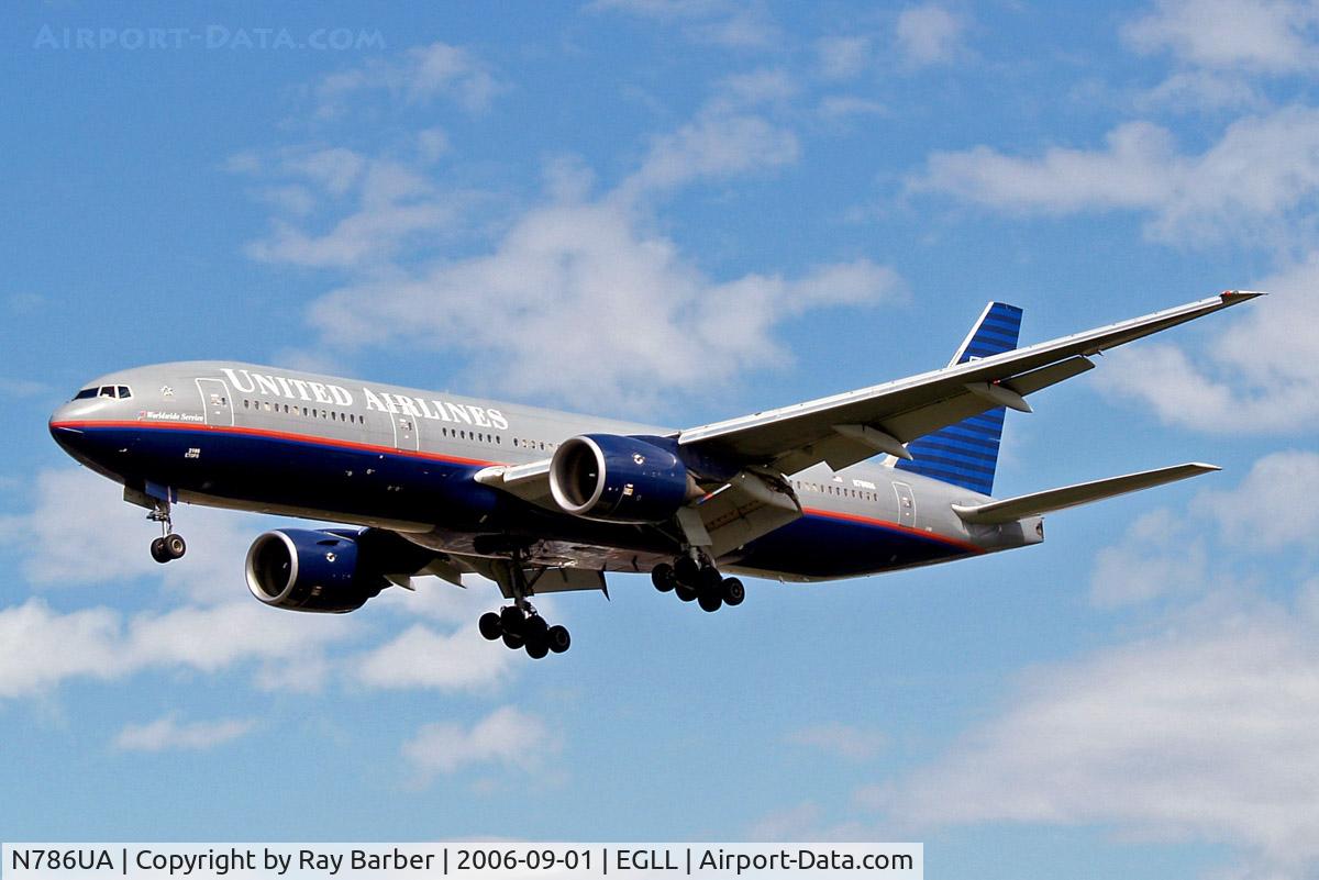 N786UA, 1997 Boeing 777-222/ER C/N 26938, Boeing 777-222ER [26938] (United Airlines) Heathrow~G 01/09/2006. On finals 27L.