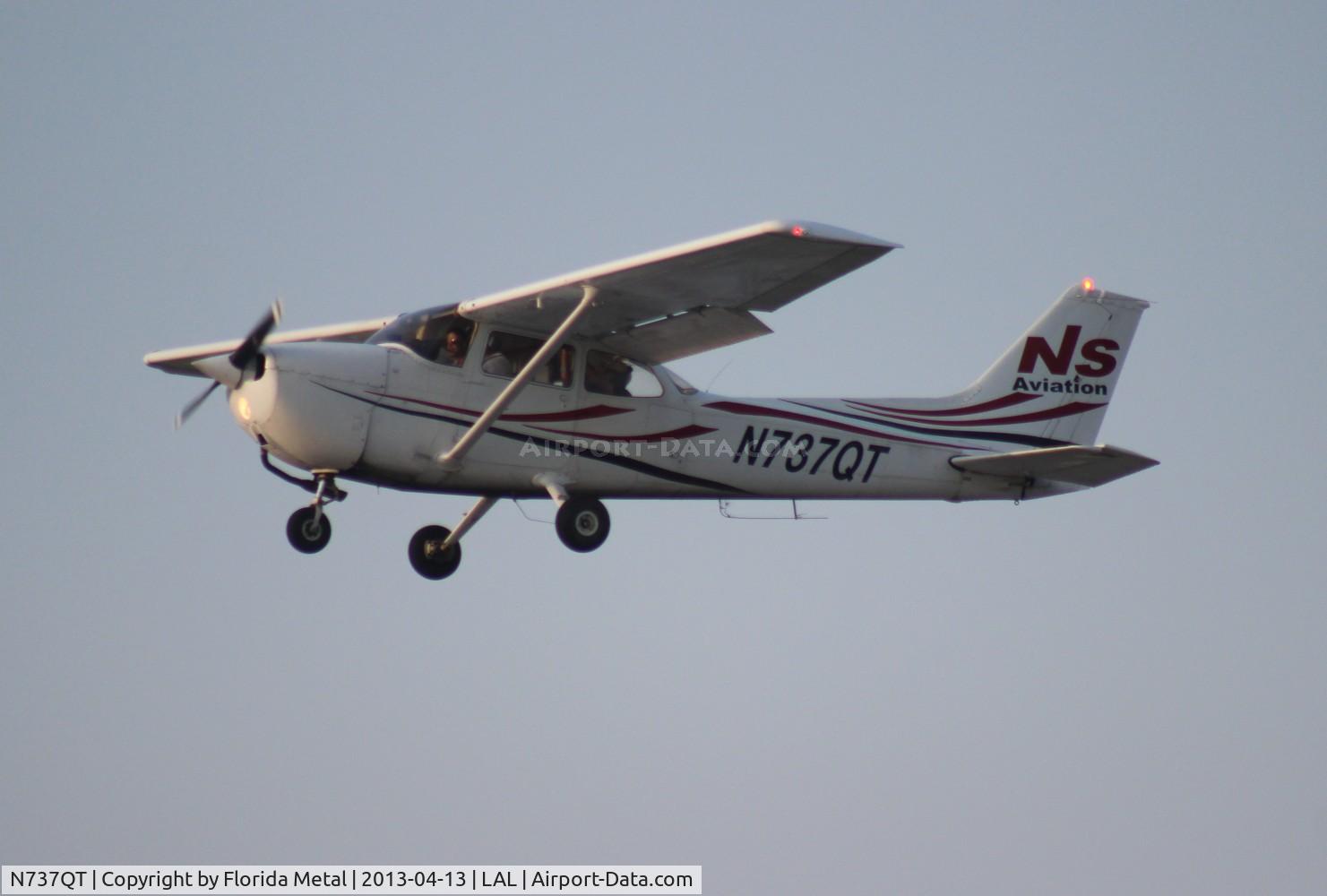 N737QT, 1977 Cessna 172N C/N 17269598, Cessna 172N departing Sun N Fun