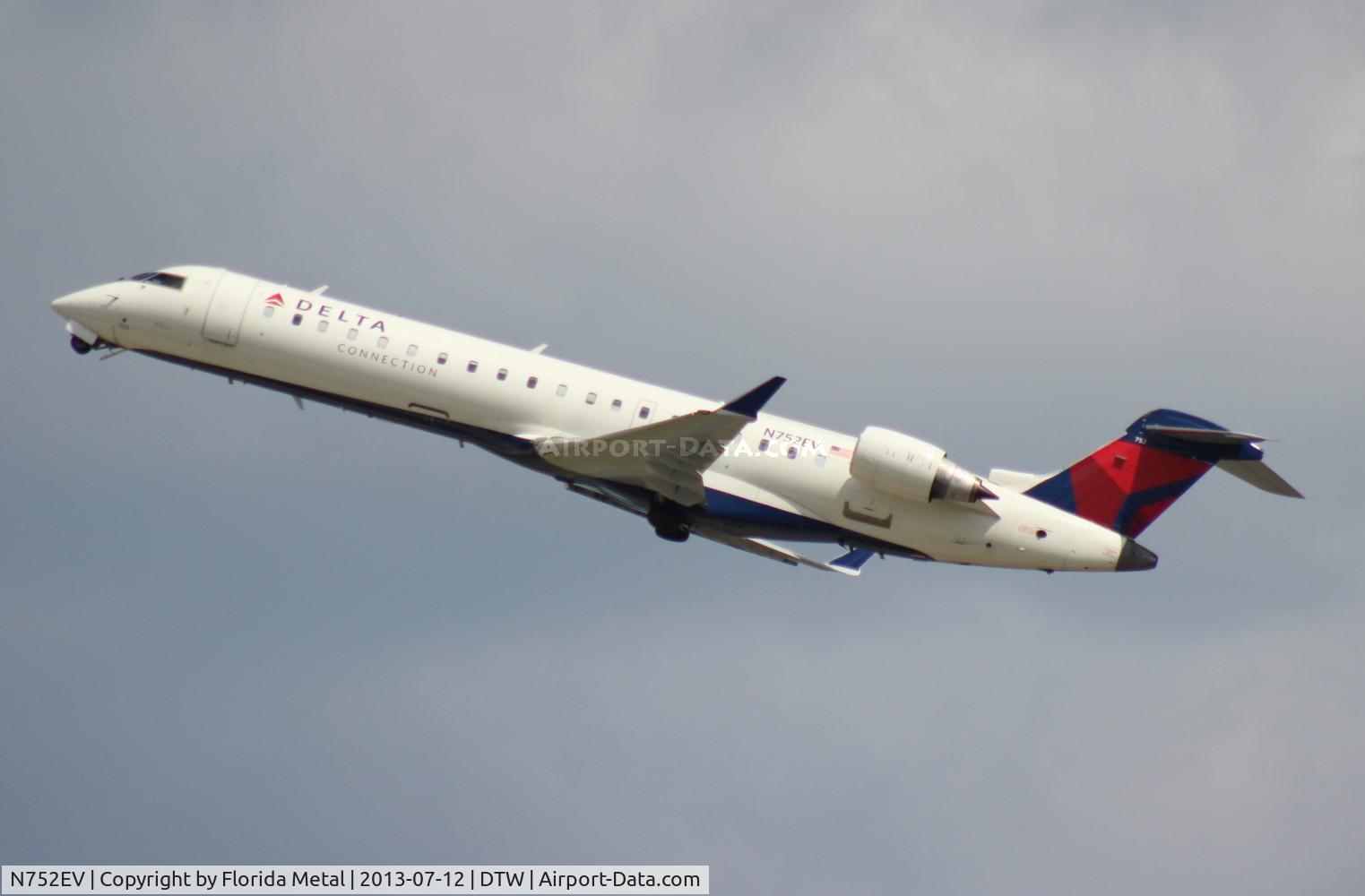 N752EV, Bombardier CRJ-701 (CL-600-2C10) Regional Jet C/N 10166, ASA CRJ-700