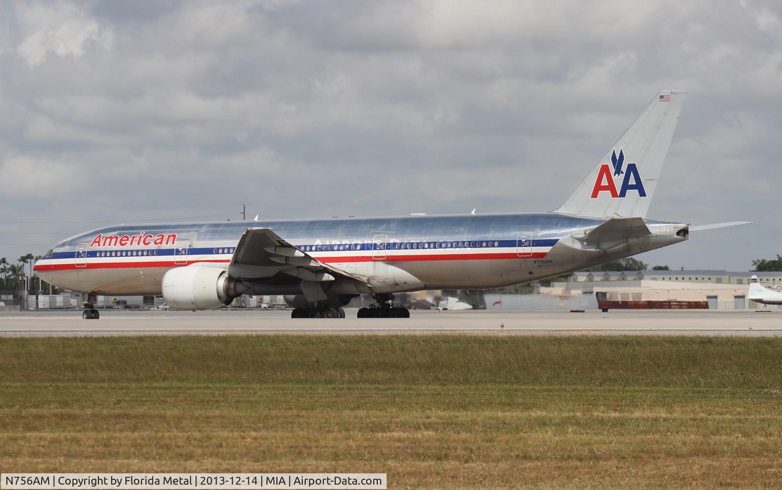 N756AM, 2001 Boeing 777-223 C/N 30264, American 777-200