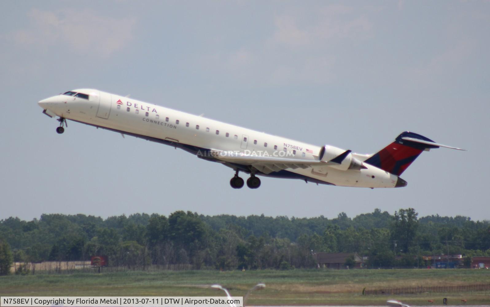 N758EV, 2005 Bombardier CRJ-700 (CL-600-2C10) Regional Jet C/N 10210, Delta Connection CRJ-700