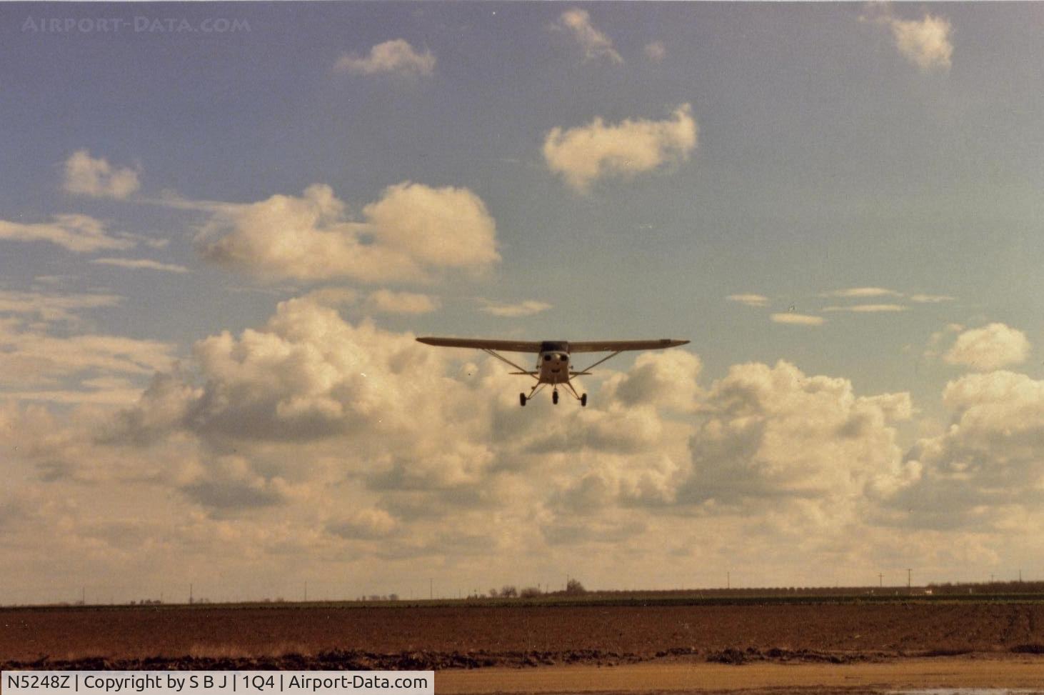 N5248Z, 1961 Piper PA-22-108 Colt C/N 22-8931,  48Z on short final at New J-