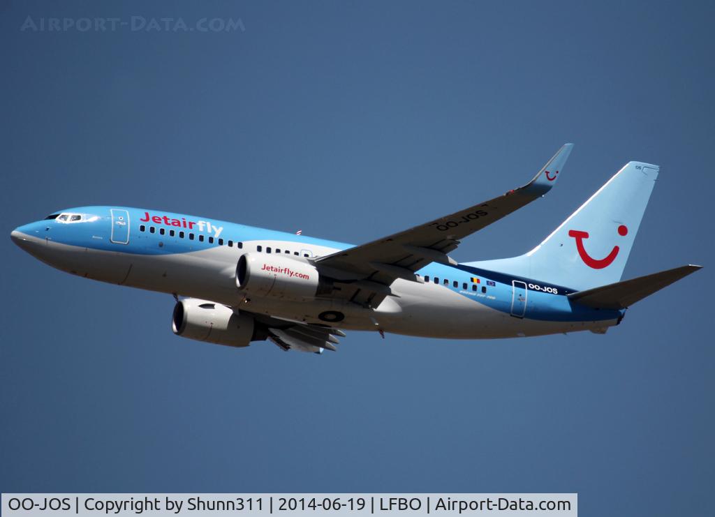 OO-JOS, 2008 Boeing 737-7K5 C/N 35282, Climbing after take off from rwy 32R... First -700 in Jetair's fleet in new c/s