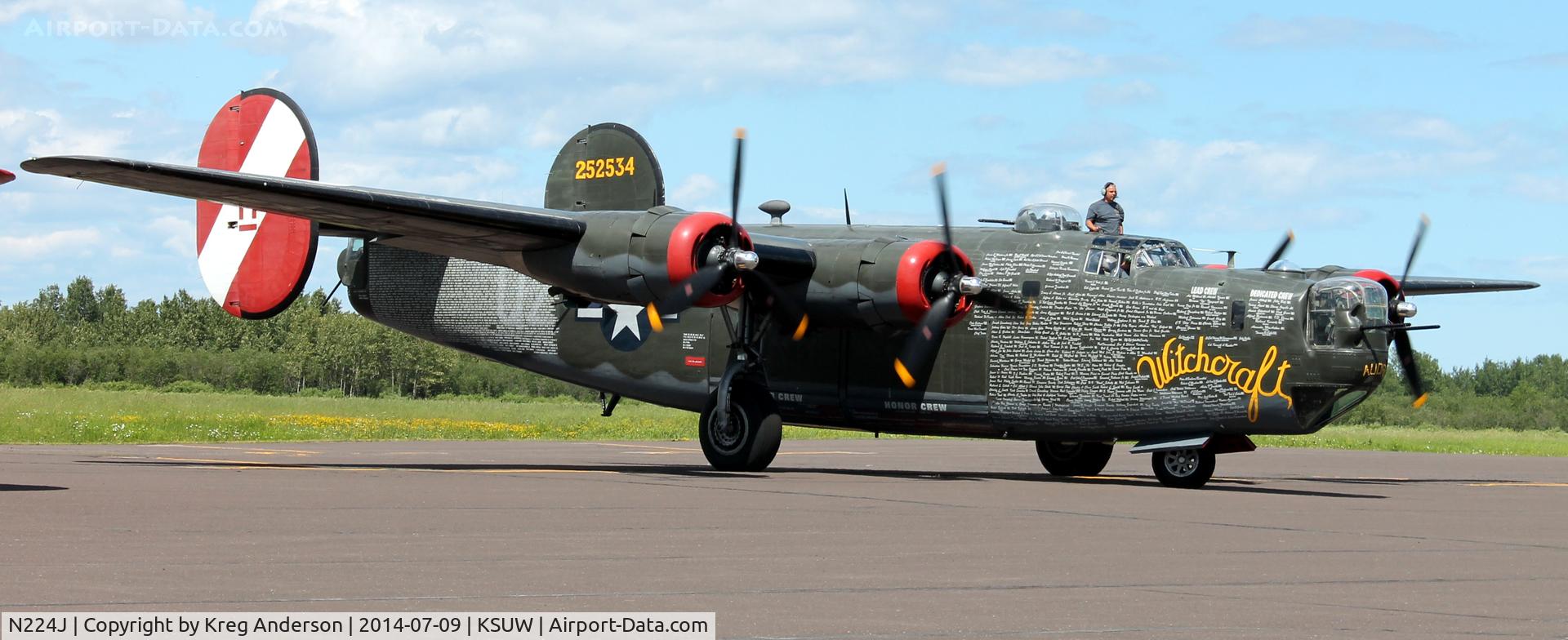N224J, 1944 Consolidated B-24J-85-CF Liberator C/N 1347 (44-44052), Consolidated B-24J Liberator arriving for the Wings of Freedom Tour in Superior, WI.