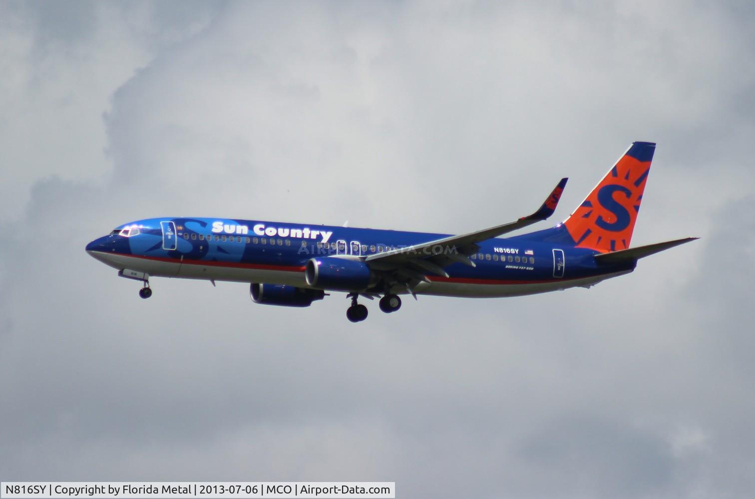 N816SY, 2001 Boeing 737-8Q8 C/N 30637, Sun Country 737-800
