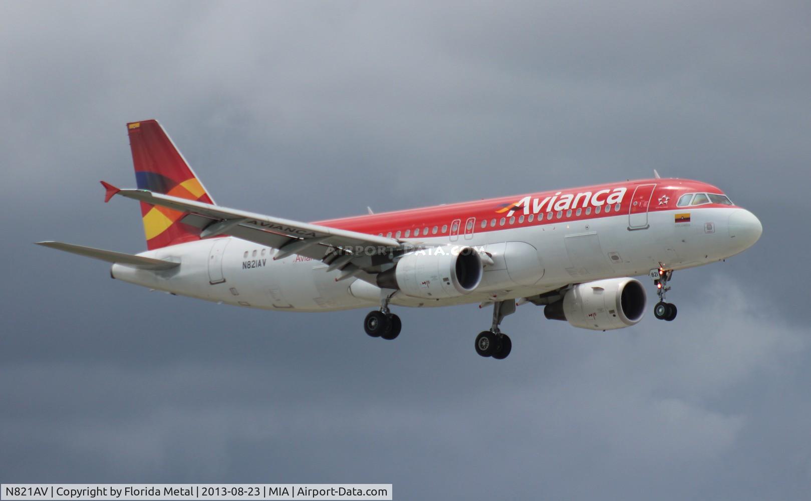 N821AV, 2011 Airbus A320-214 C/N 4821, Avianca A320
