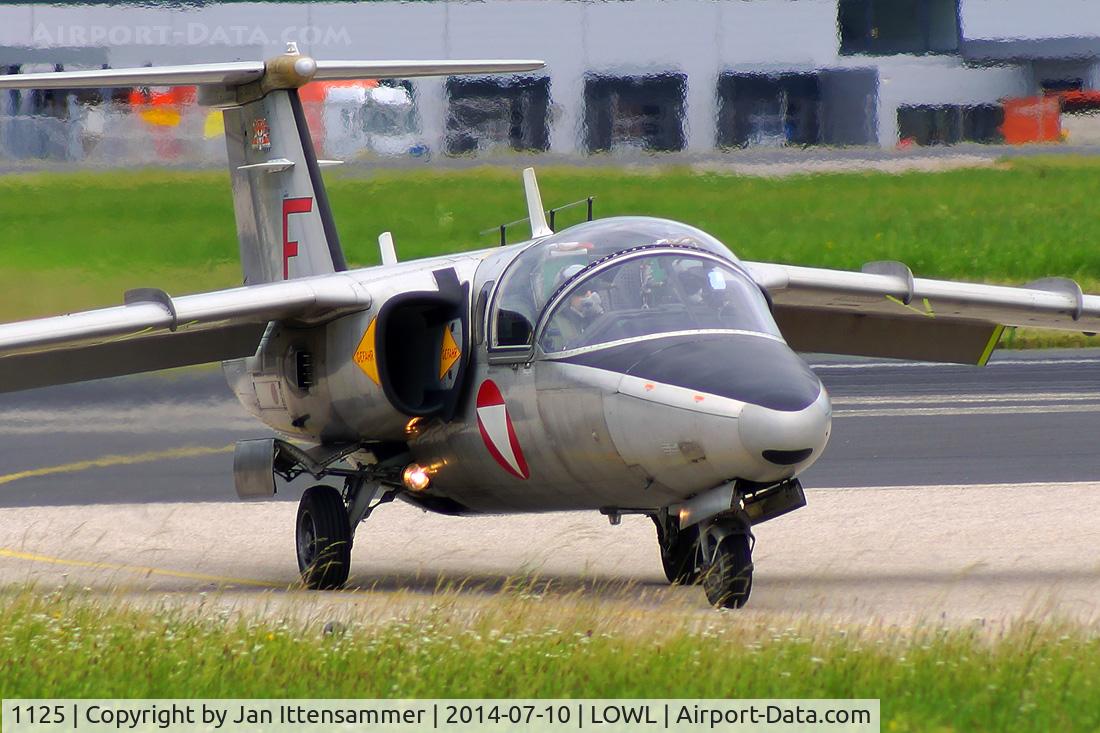 1125, Saab 105OE C/N 105425, RE-25