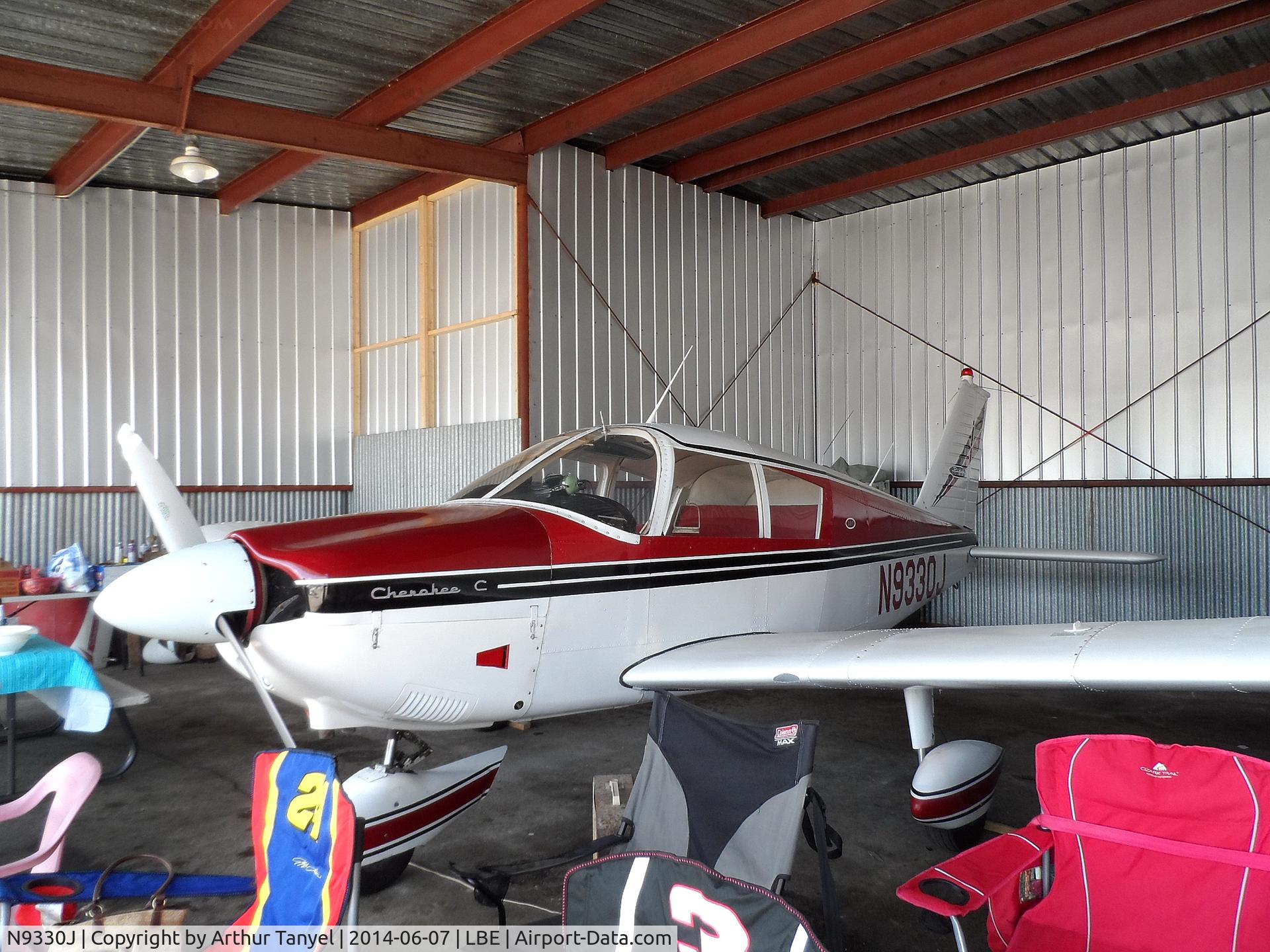 N9330J, 1966 Piper PA-28-180 C/N 28-3424, In hanger @ LBE