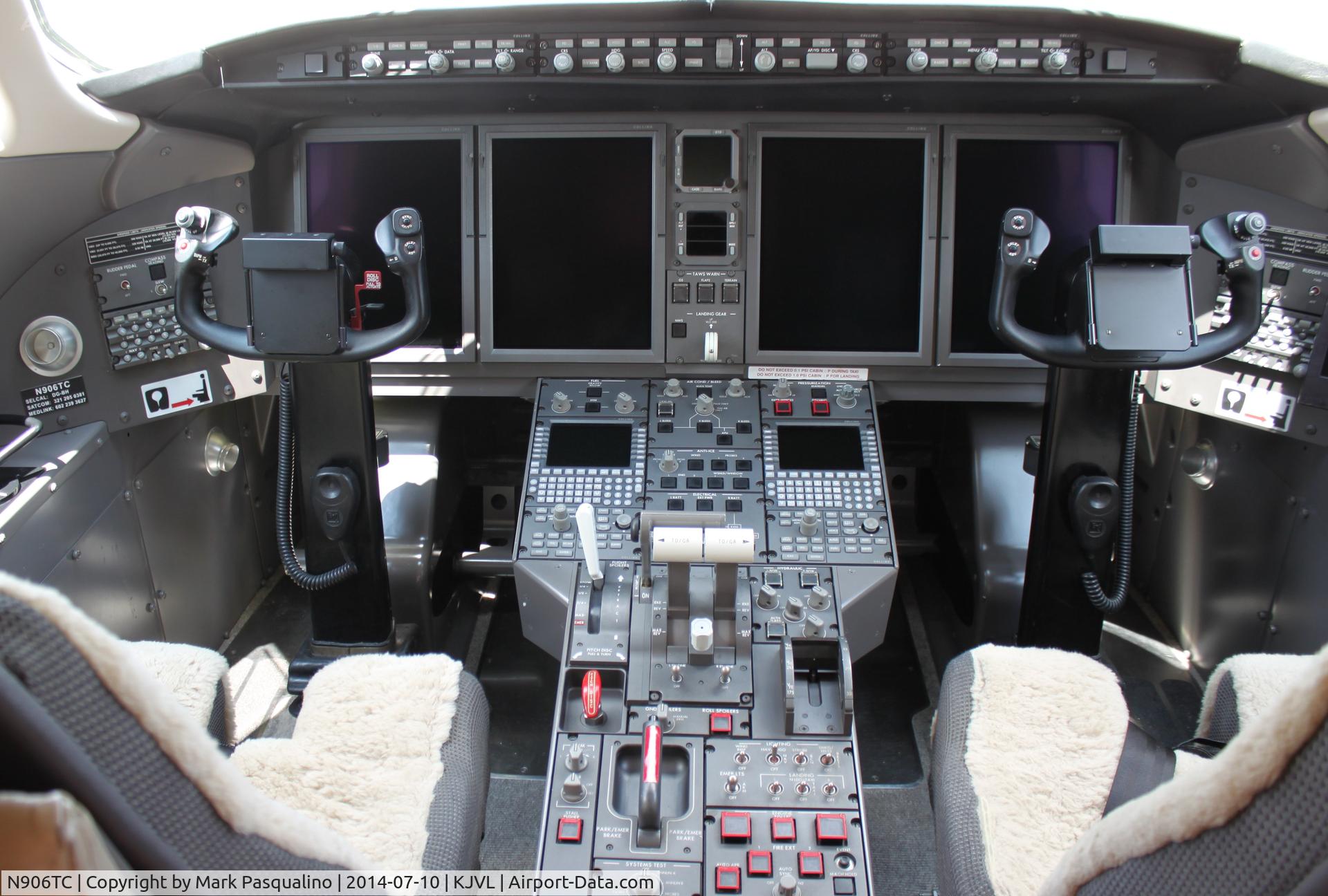 N906TC, 2005 Bombardier Challenger 300 (BD-100-1A10) C/N 20083, Challenger 300