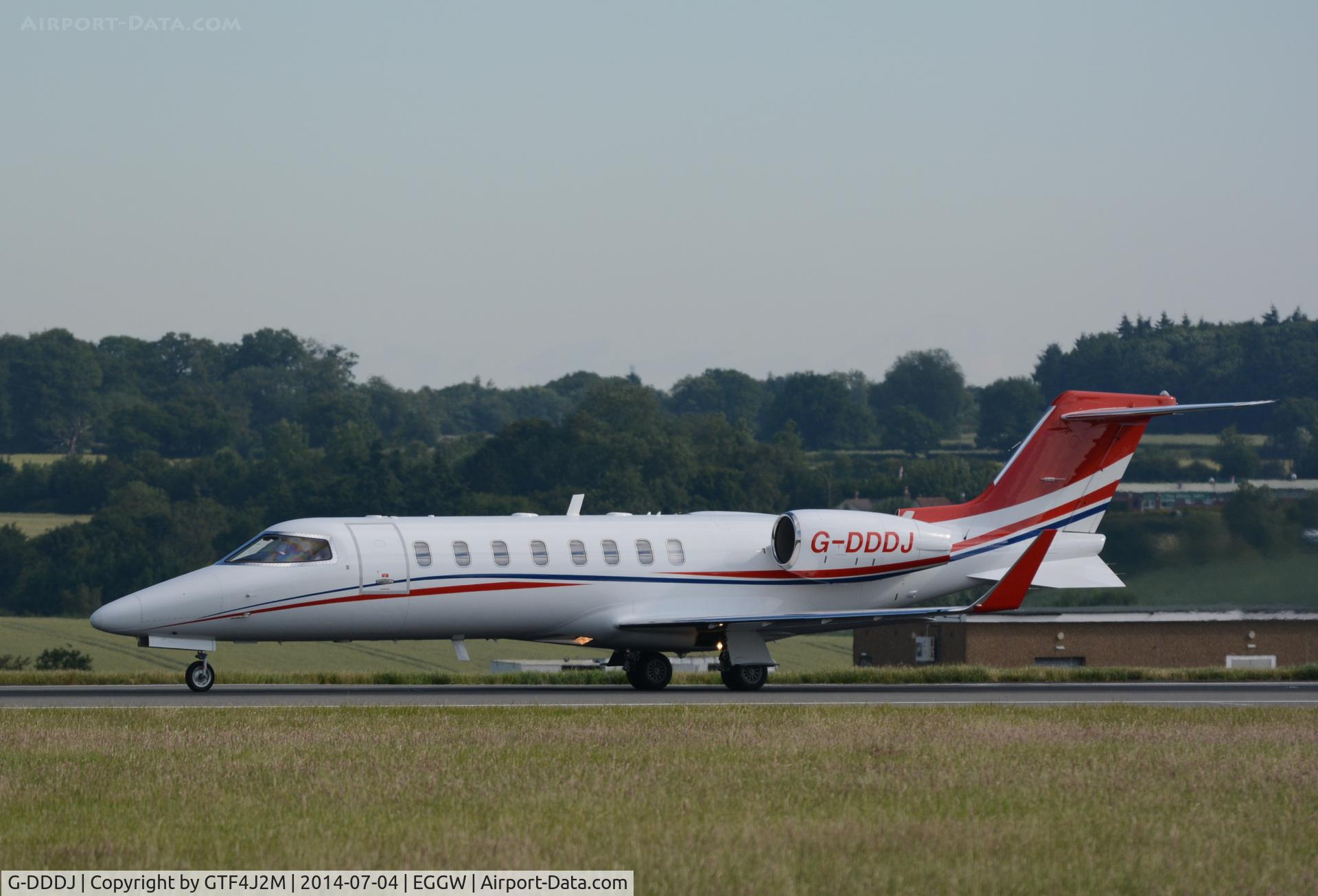 G-DDDJ, 2009 Learjet 45 C/N 45-404, G-DDDJ at Luton 4.7.14