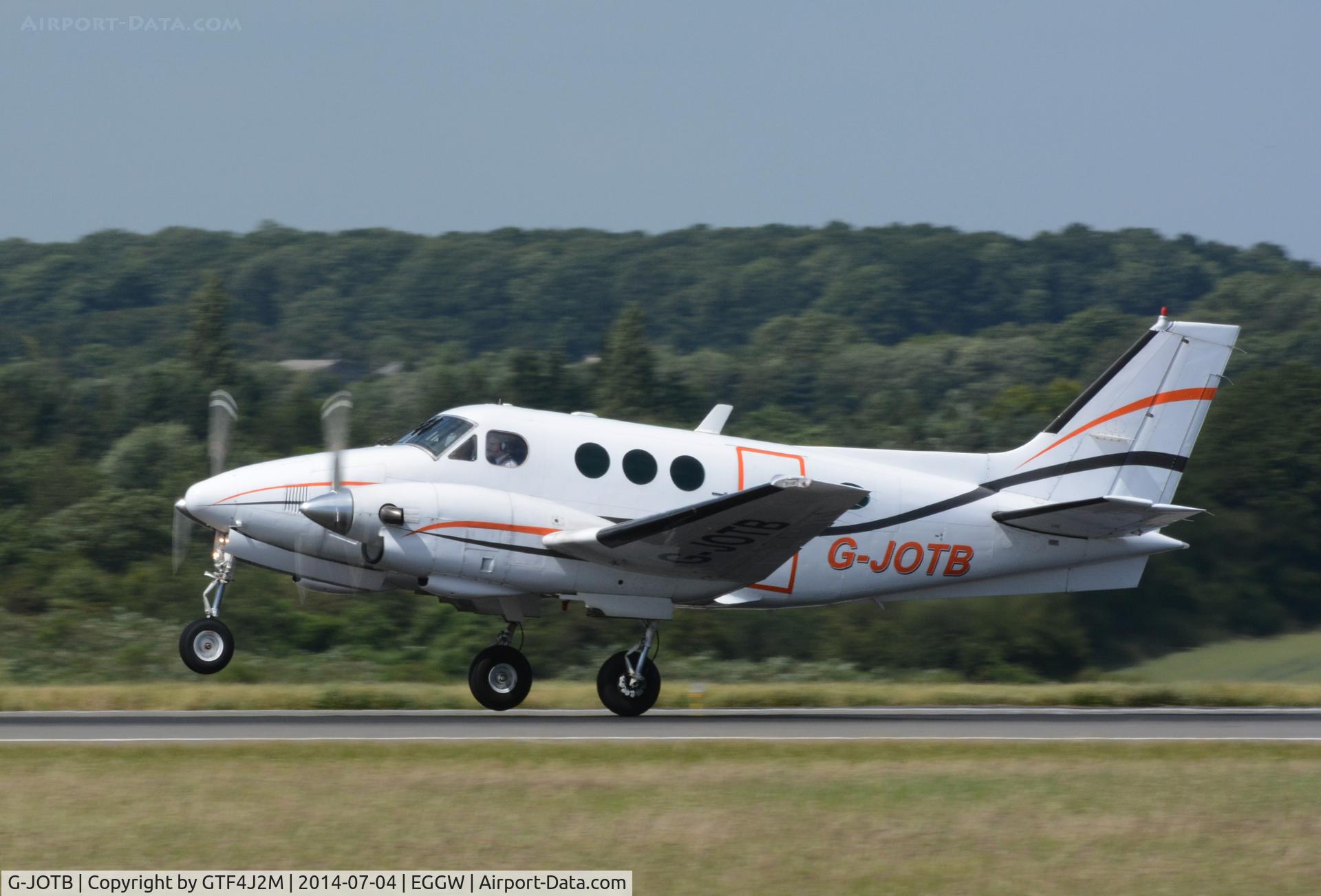 G-JOTB, 1977 Beech C90 King Air C/N LJ-741, G-JOTB  departing Luton 4.7.14