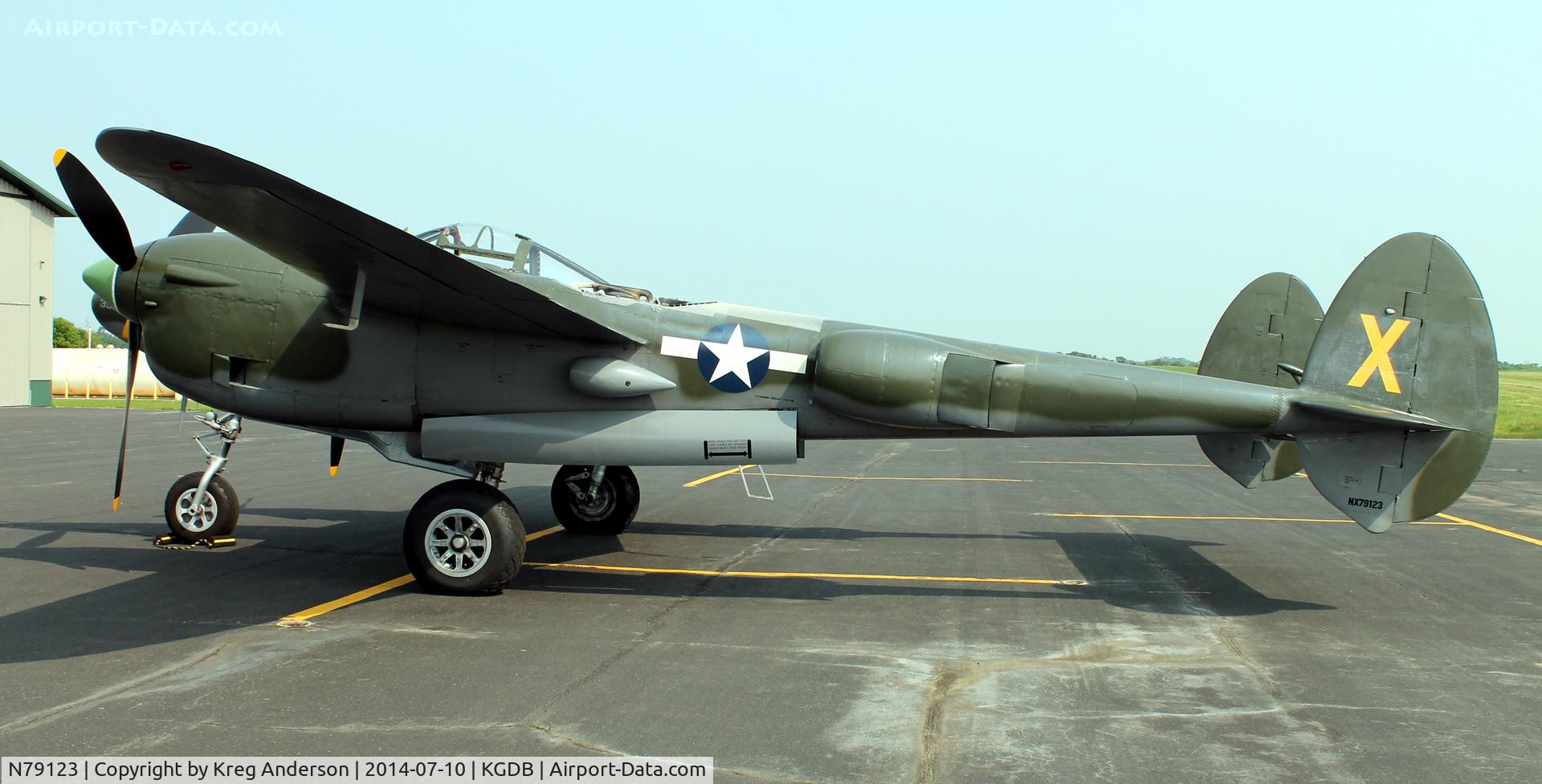 N79123, 1945 Lockheed P-38L-5 Lightning C/N 422-8235, Lockheed P-38L-5 Lightning on the ramp in Granite Falls, MN.