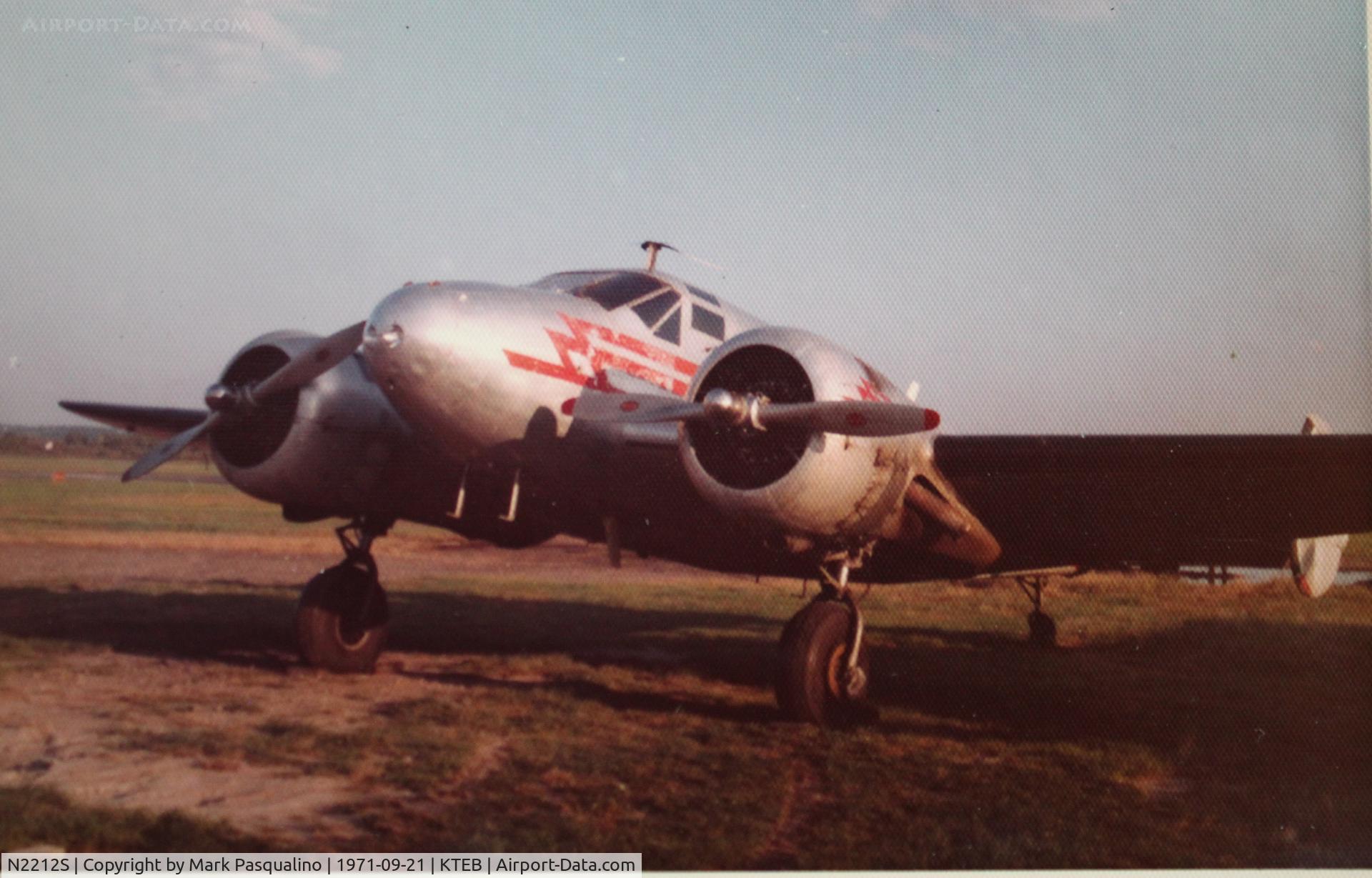 N2212S, 1951 Beech SNB-5 (SNB-2C) Expeditor C/N 6127, Beech SNB-5