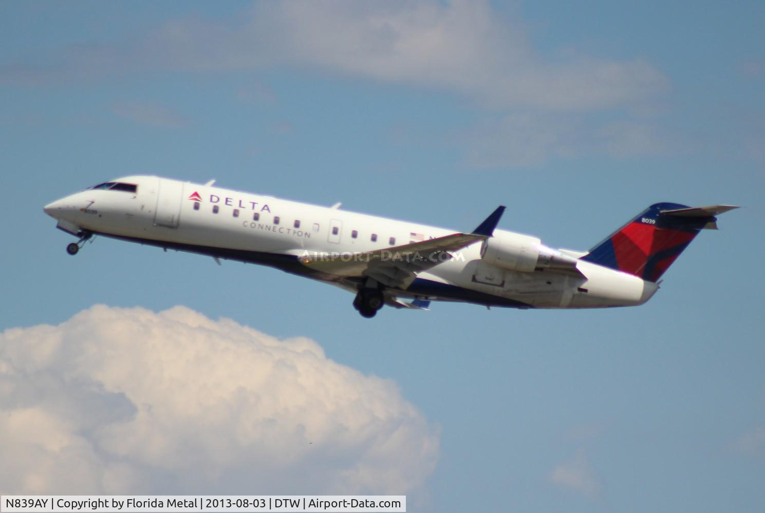 N839AY, 2005 Bombardier CRJ-200 (CL-600-2B19) C/N 8039, Delta Connection CRJ-200