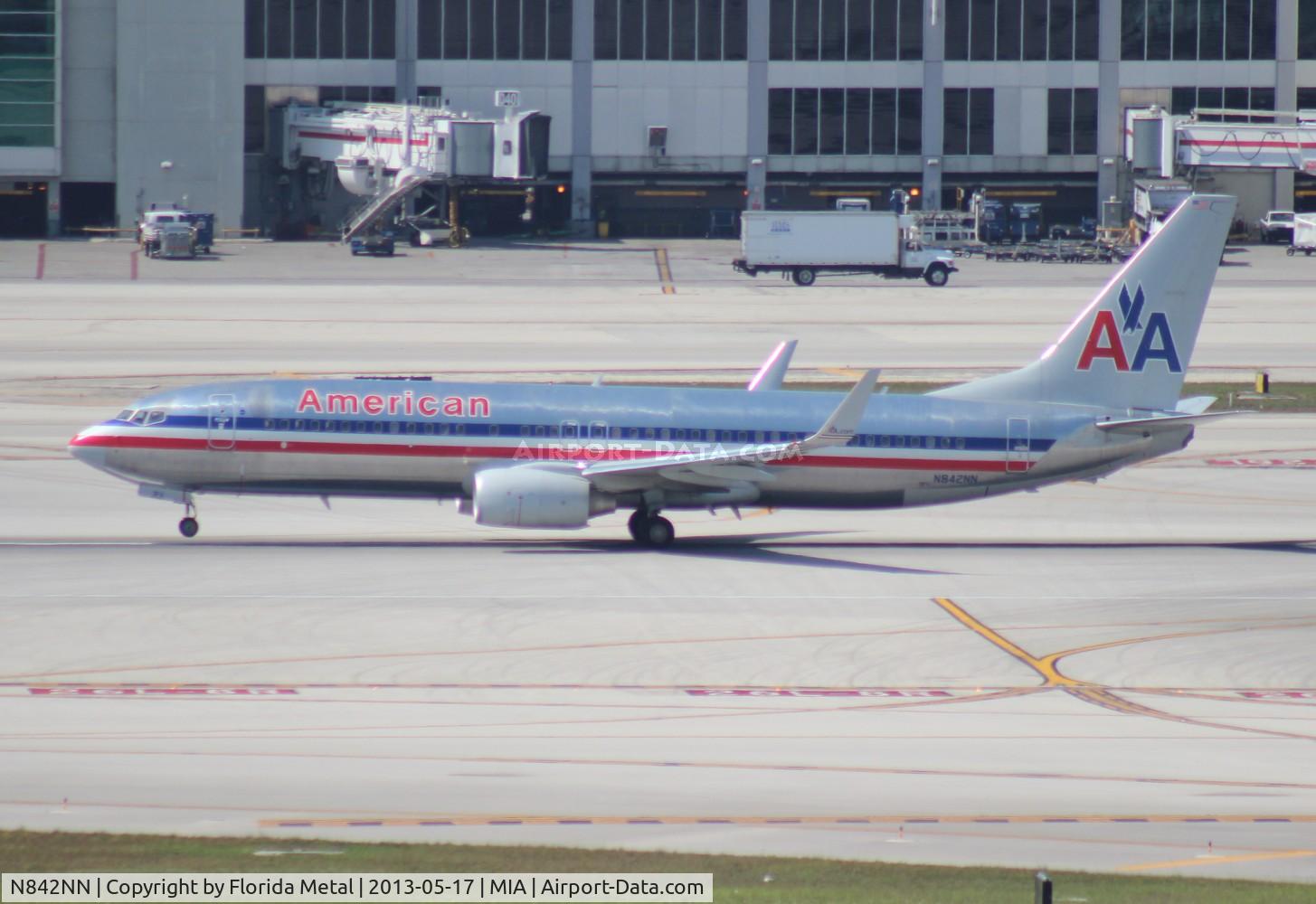 N842NN, 2010 Boeing 737-823 C/N 31099, American 737-800