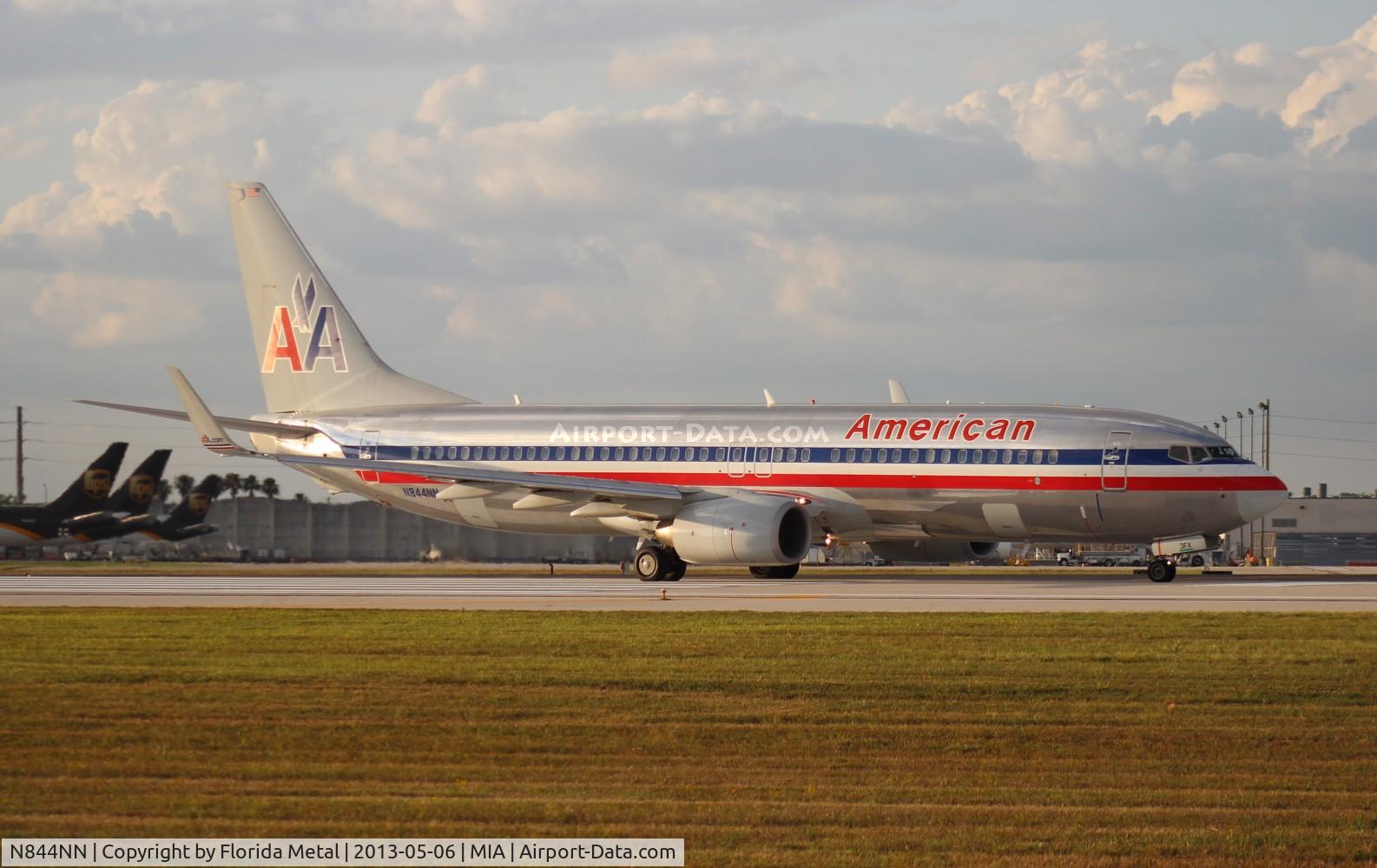 N844NN, 2010 Boeing 737-823 C/N 33212, American 737-800