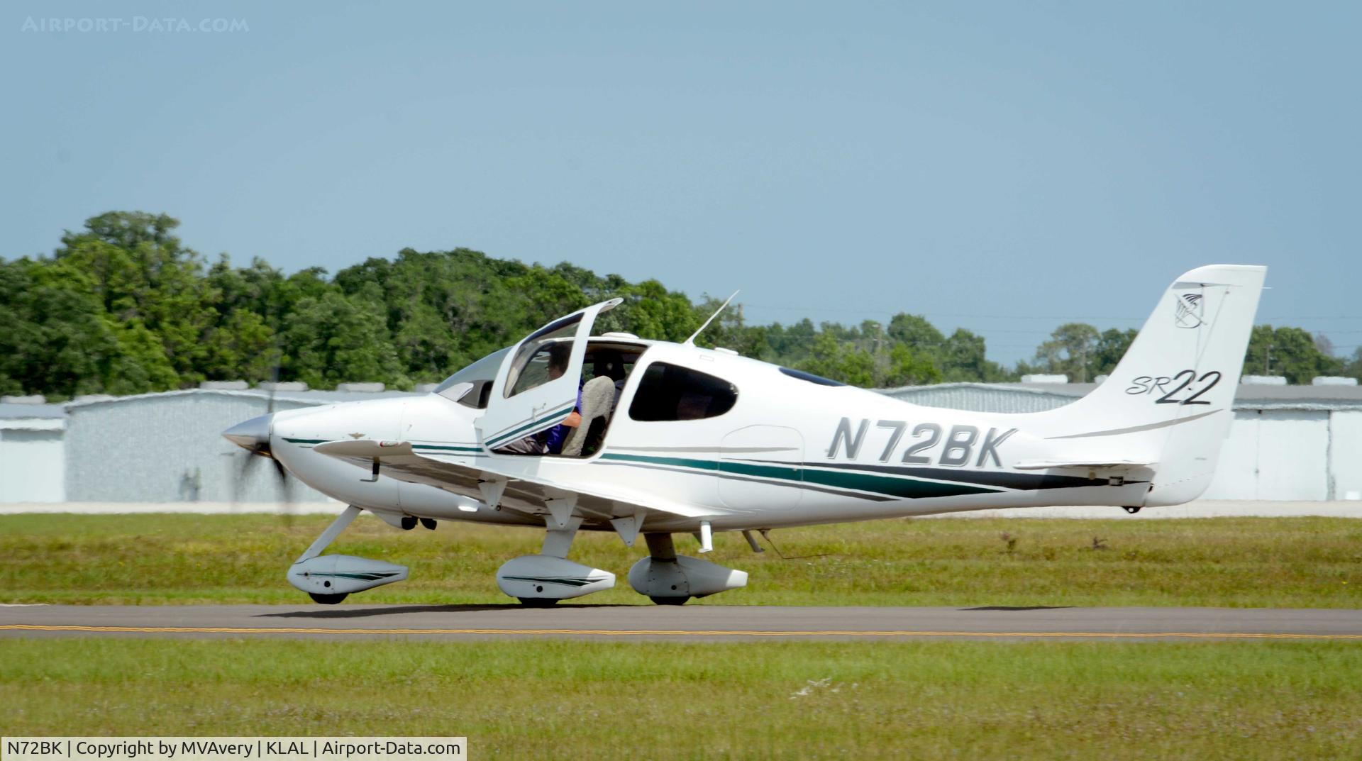 N72BK, 2002 Cirrus SR22 C/N 0172, 2014 Sun n Fun