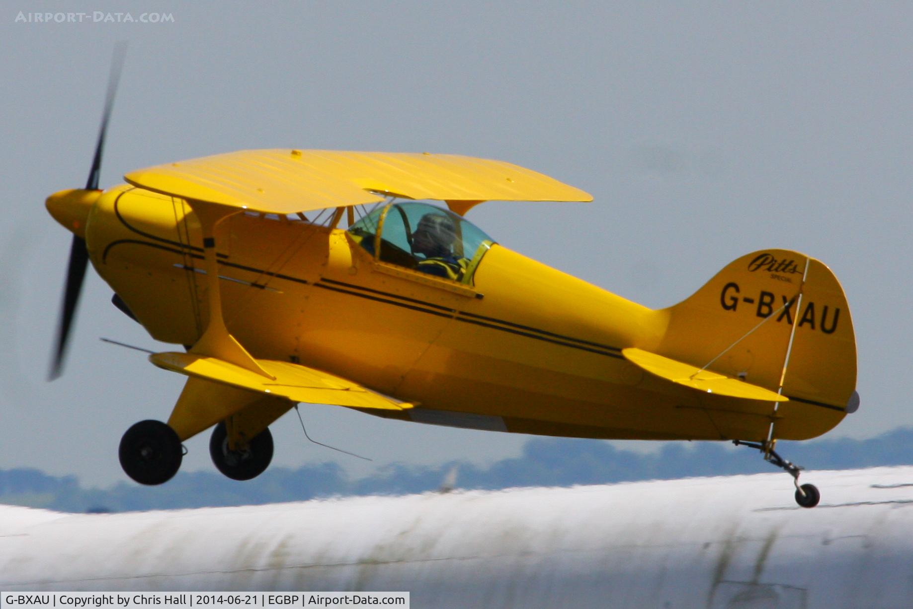 G-BXAU, 1978 Pitts S-1 Special C/N GHG9, Departing from Kemble
