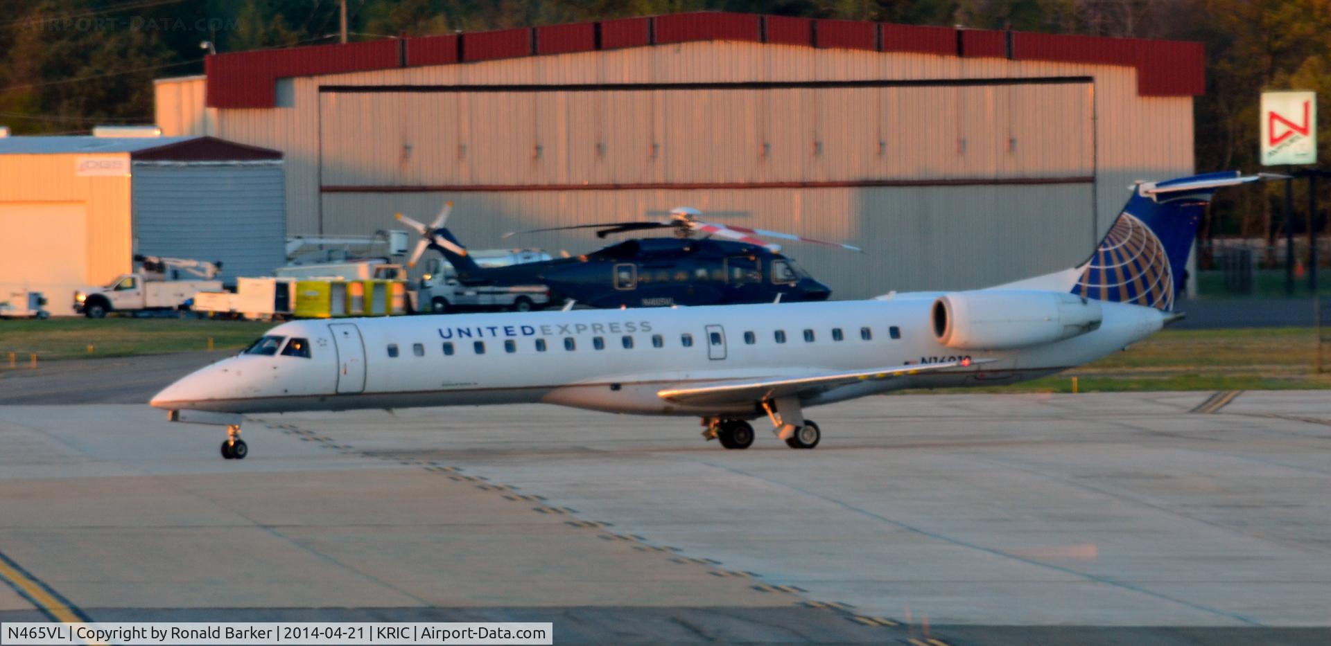 N465VL, 2007 Sikorsky S-92A C/N 920067, S-92 hiding behind commuter jet Richmond