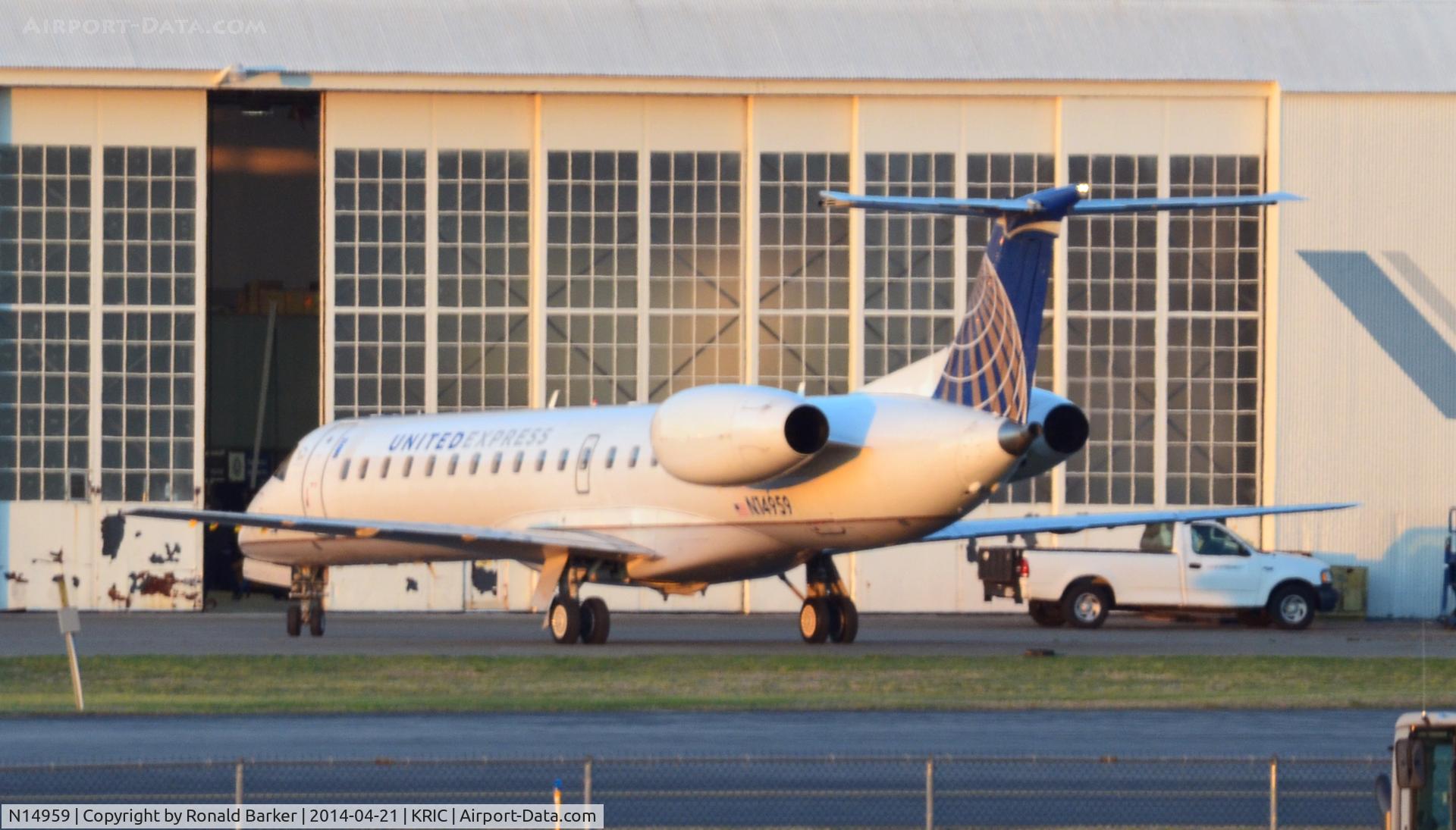 N14959, 1998 Embraer ERJ-145LR (EMB-145LR) C/N 145091, Richmond